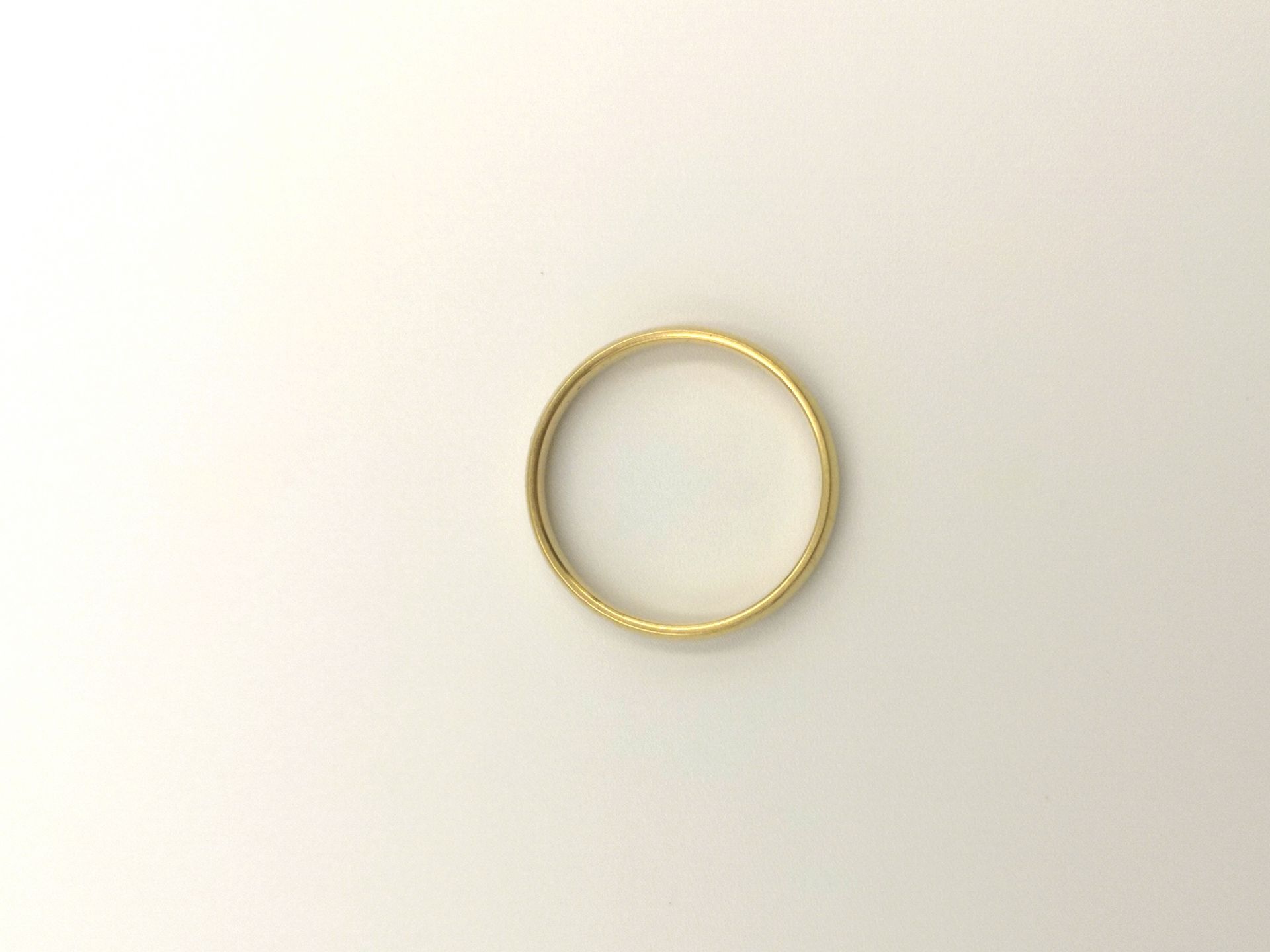 18ct gold band - Image 3 of 3