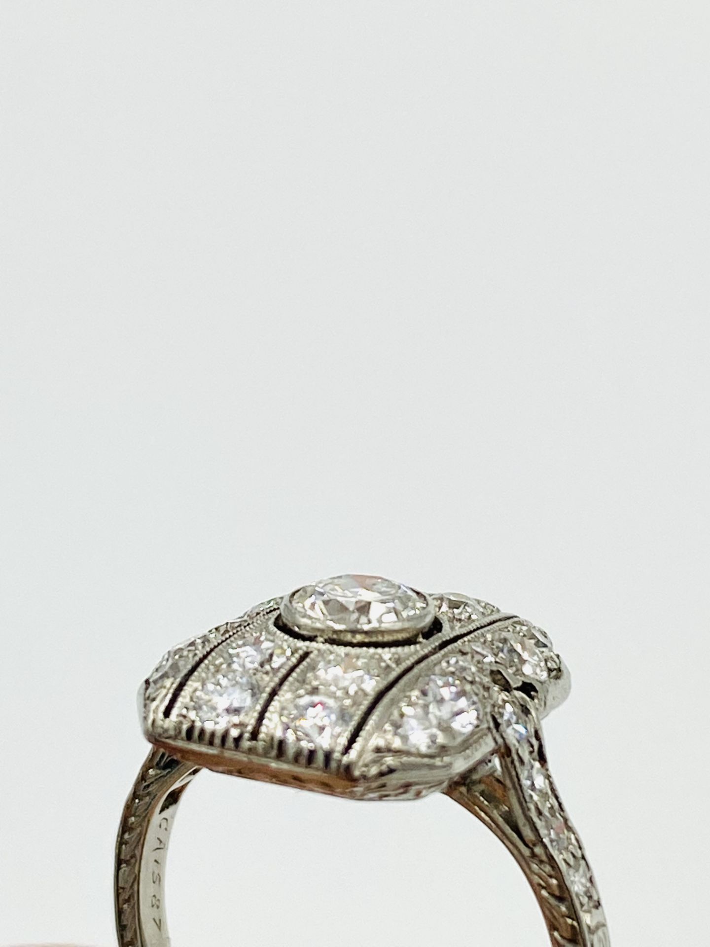 Art deco style platinum & diamond ring - Image 5 of 5