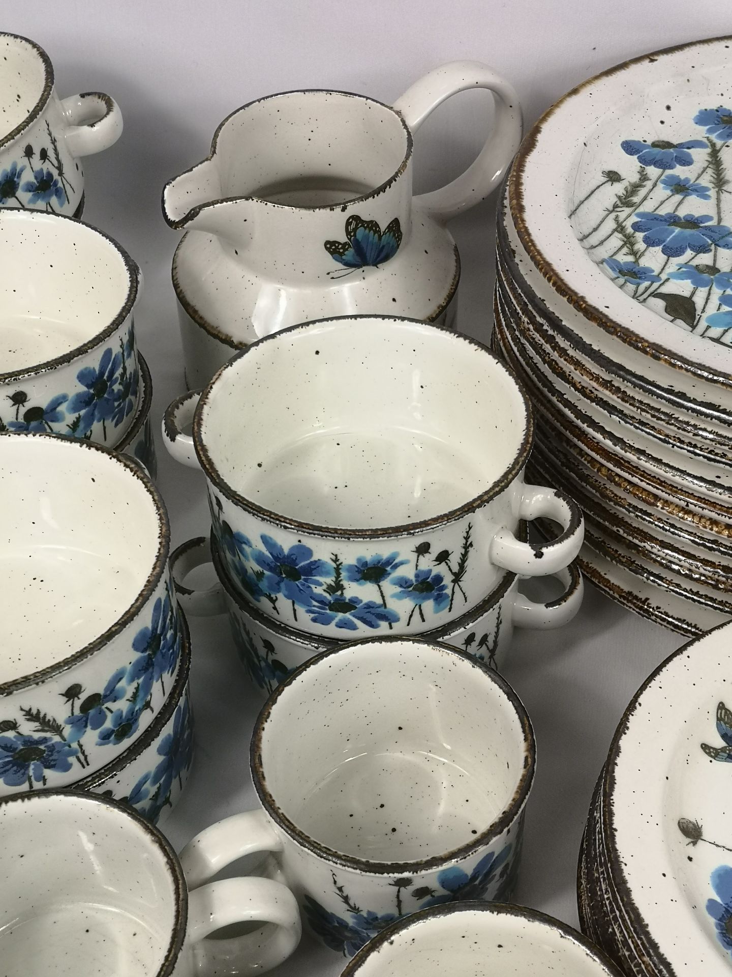 Quantity of Midwinter Spring Stonehenge tableware - Image 3 of 7