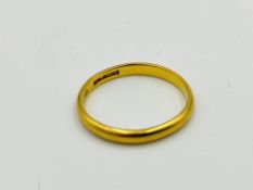 22ct gold band