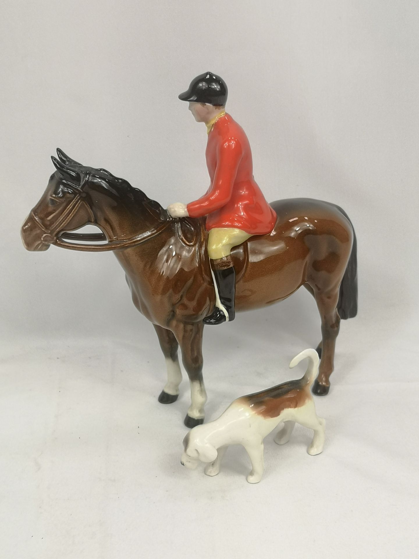 Beswick huntsman together with a Beswick fox and hound - Image 5 of 7