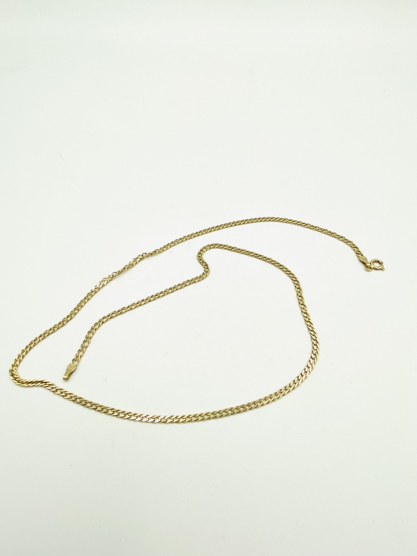9ct gold flat chain. - Image 4 of 4