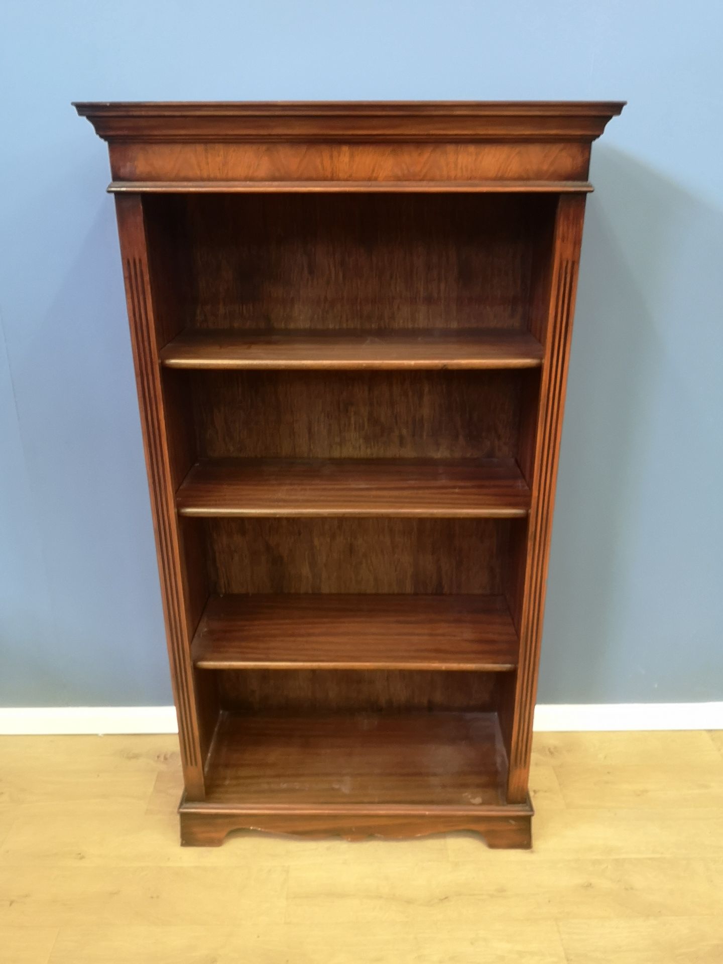 Mahogany open bookshelf