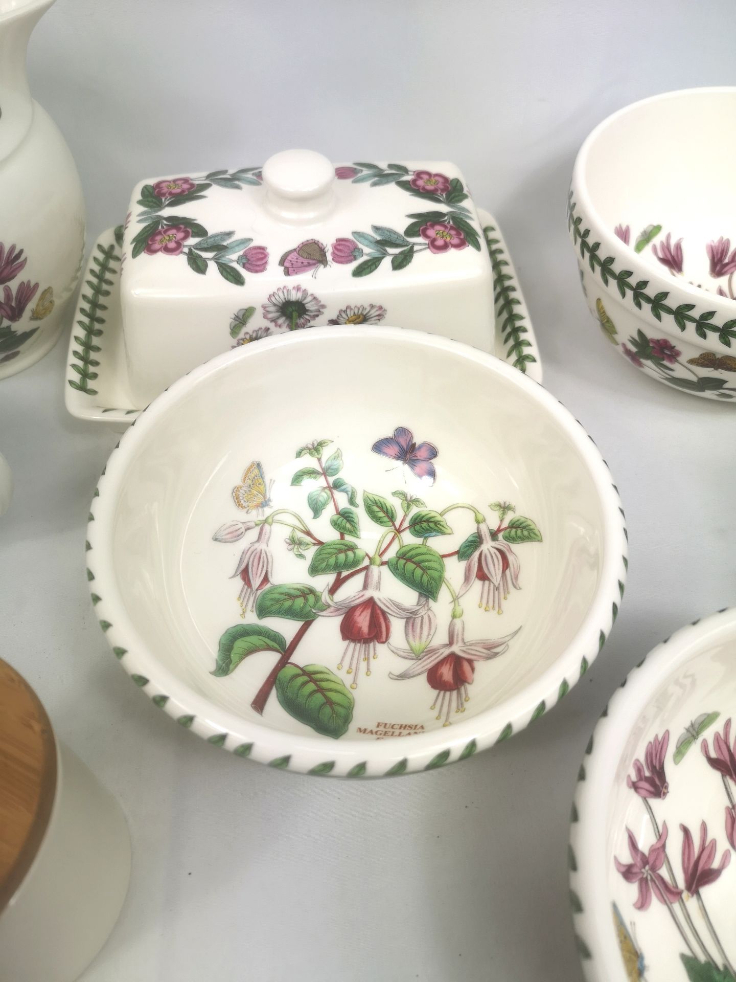 A quantity of Botanic Gardens Portmeirion tableware - Bild 4 aus 7