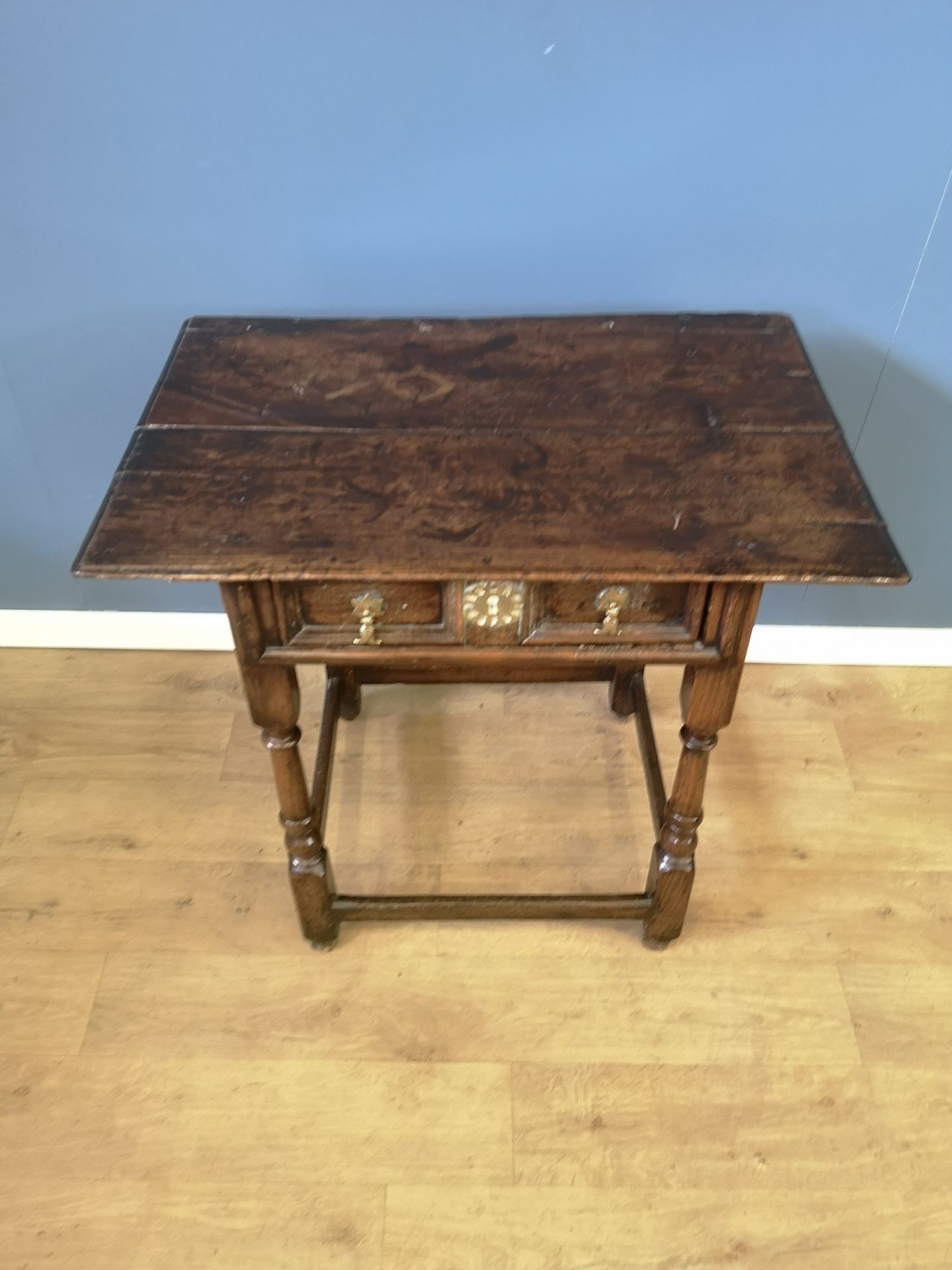 18th century oak side table - Image 2 of 6