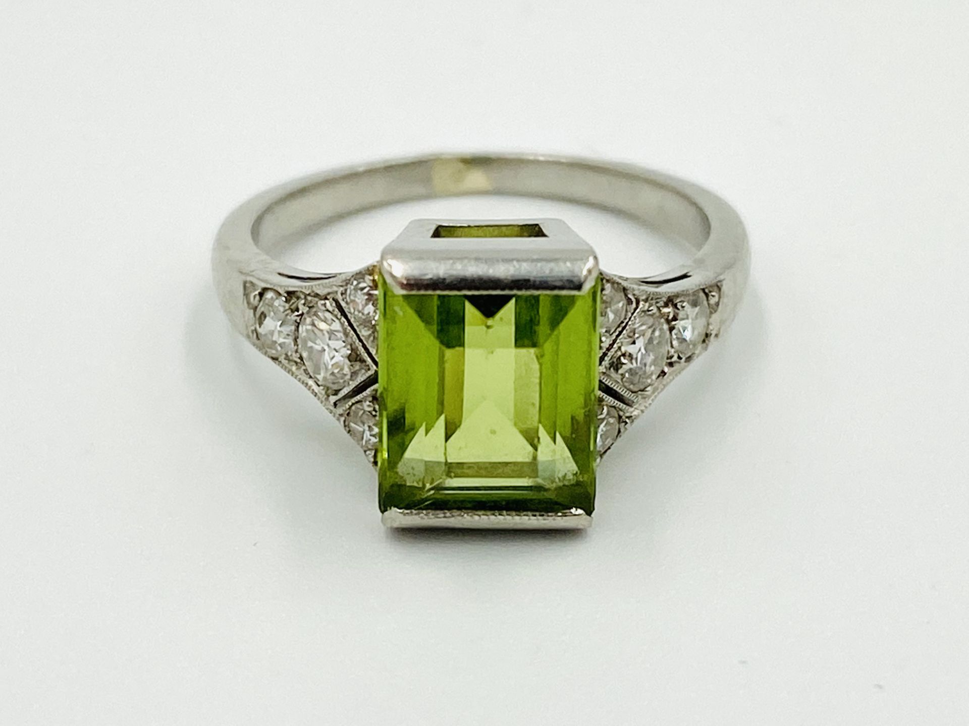 French white gol, peridot and diamond ring