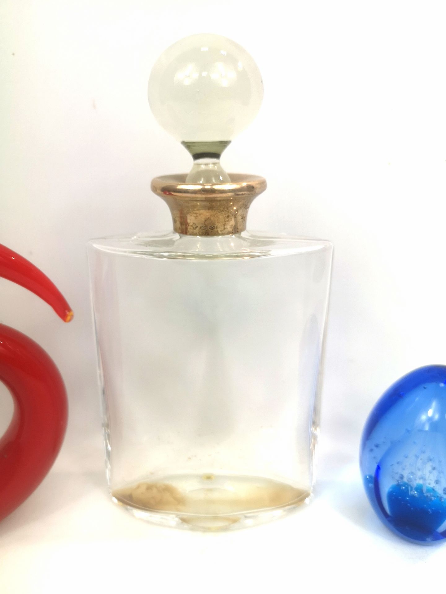 Glass and silver decanter, glass paperweight and art glass sculpture - Bild 3 aus 4