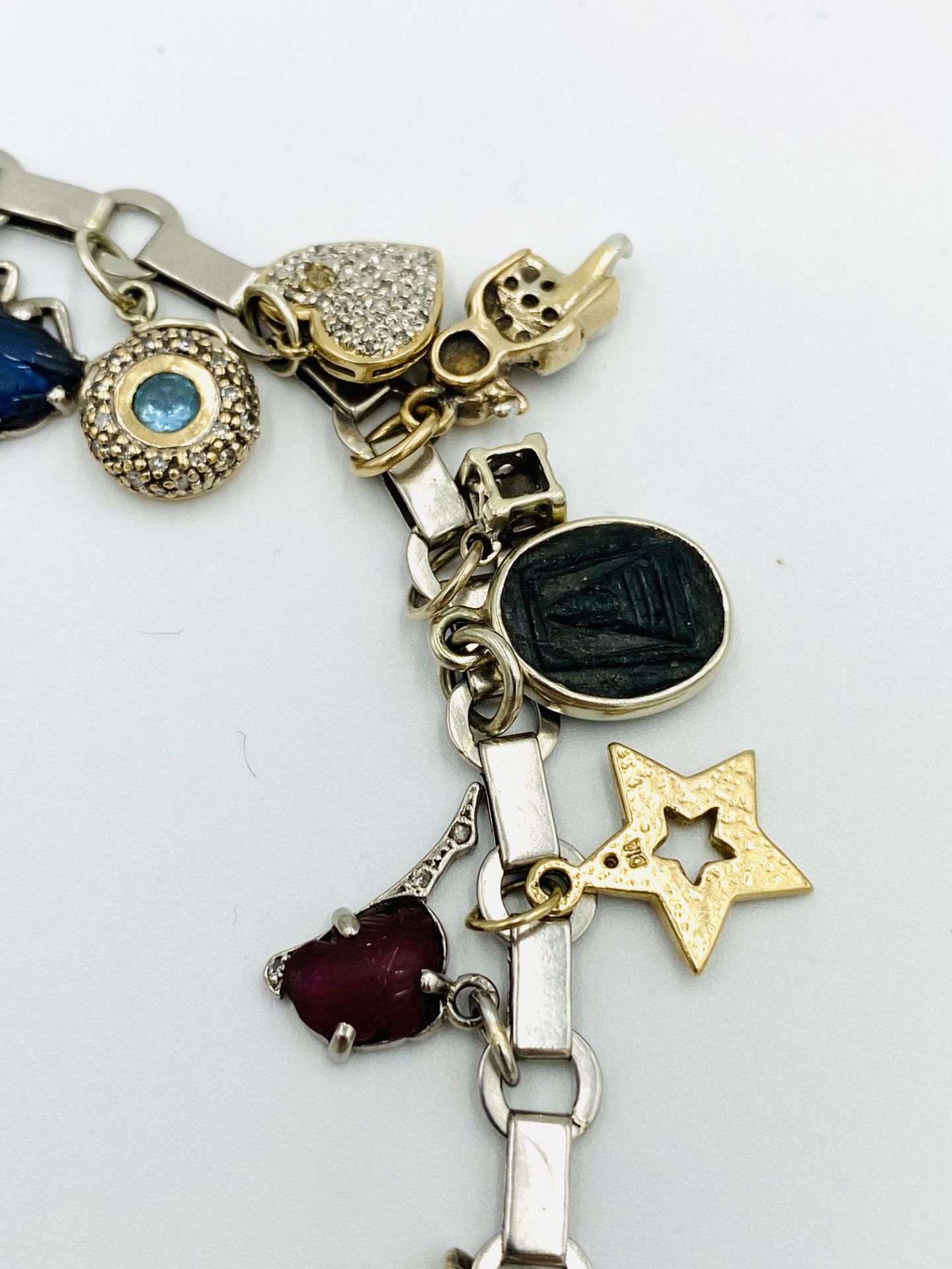 Platinum charm bracelet - Image 3 of 7