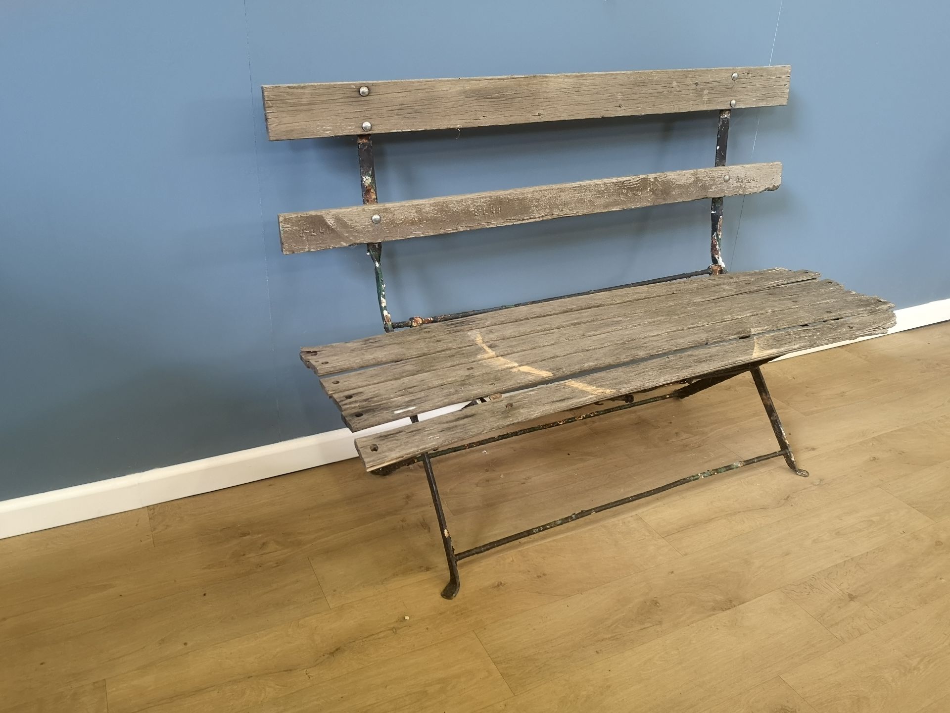 Metal garden bench with wood seat - Image 3 of 4