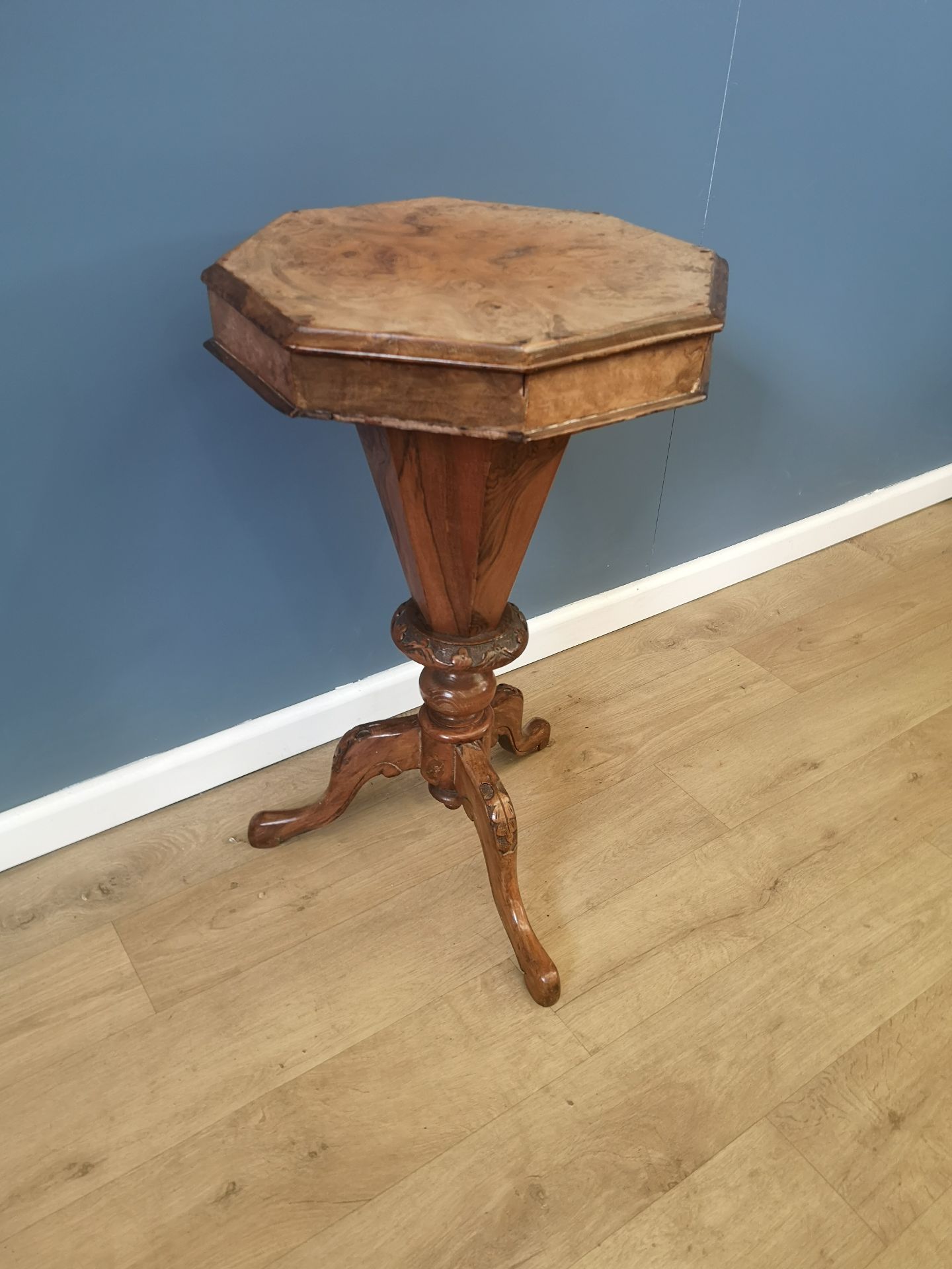 Victorian walnut fitted work table - Image 4 of 5