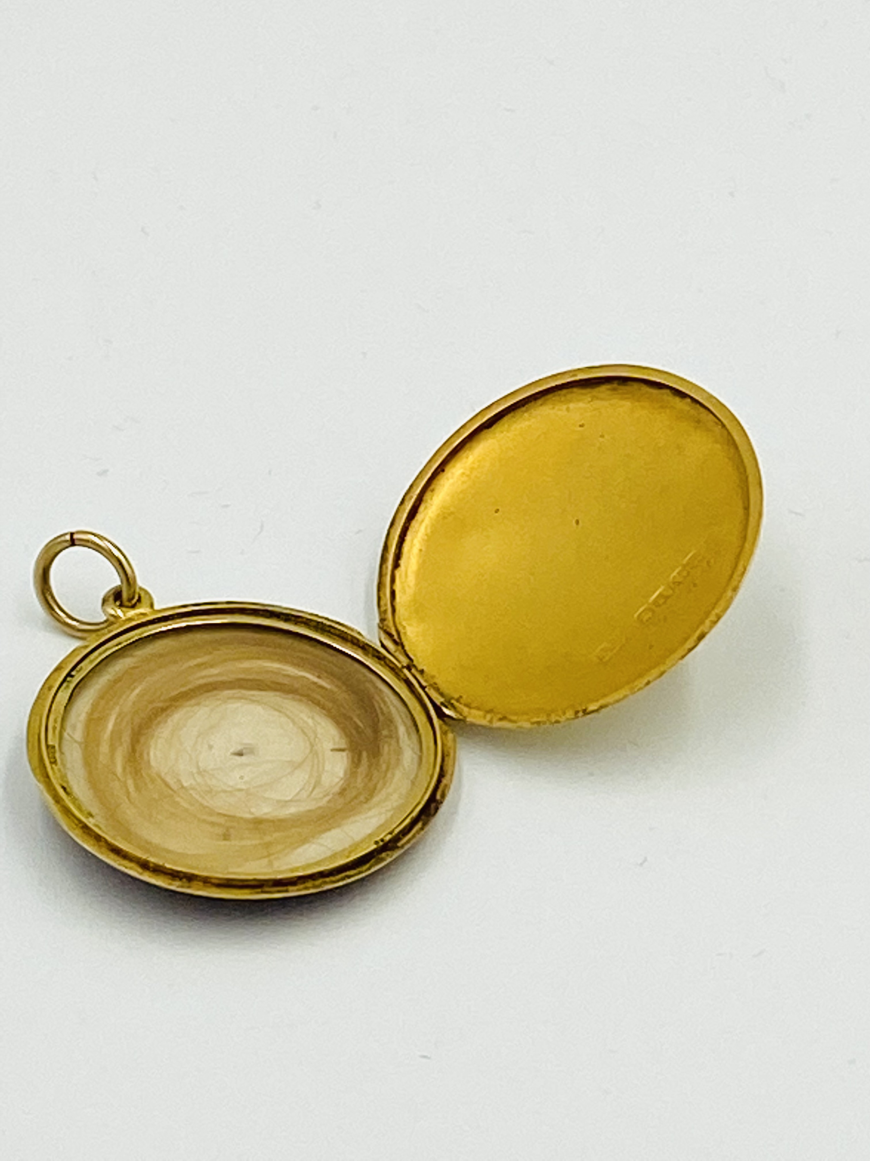 18ct, diamond and enamel locket/pendant - Image 4 of 4
