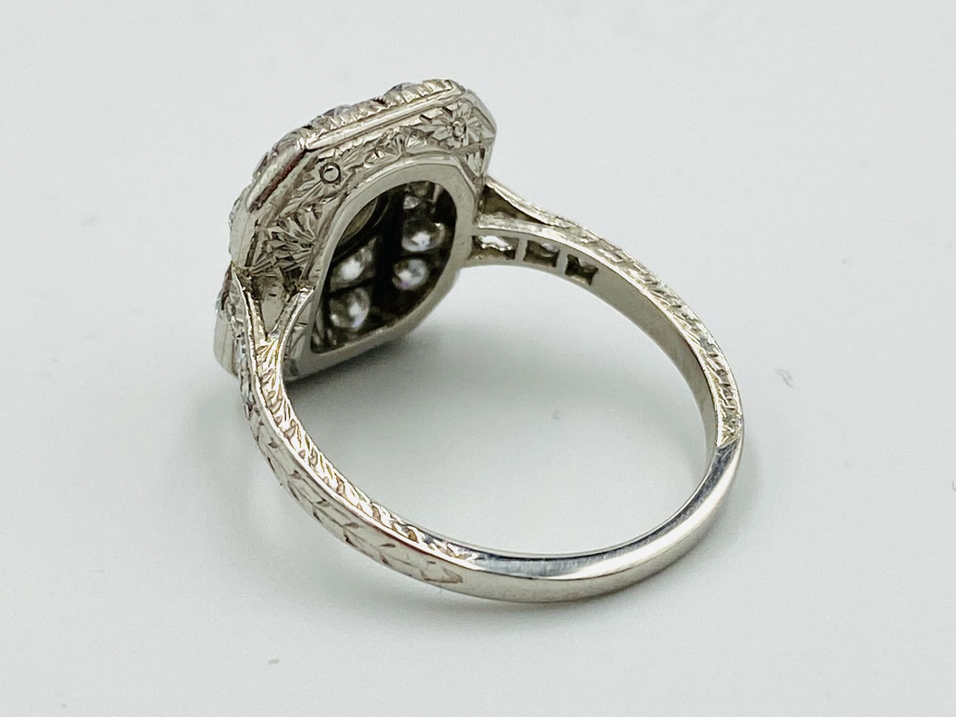 Art deco style platinum & diamond ring - Bild 3 aus 5