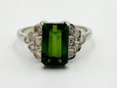 18ct white gold, tourmaline and diamond ring