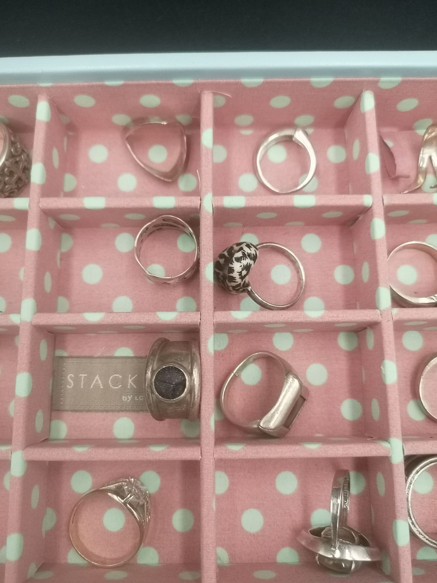 Twenty silver rings - Image 4 of 7