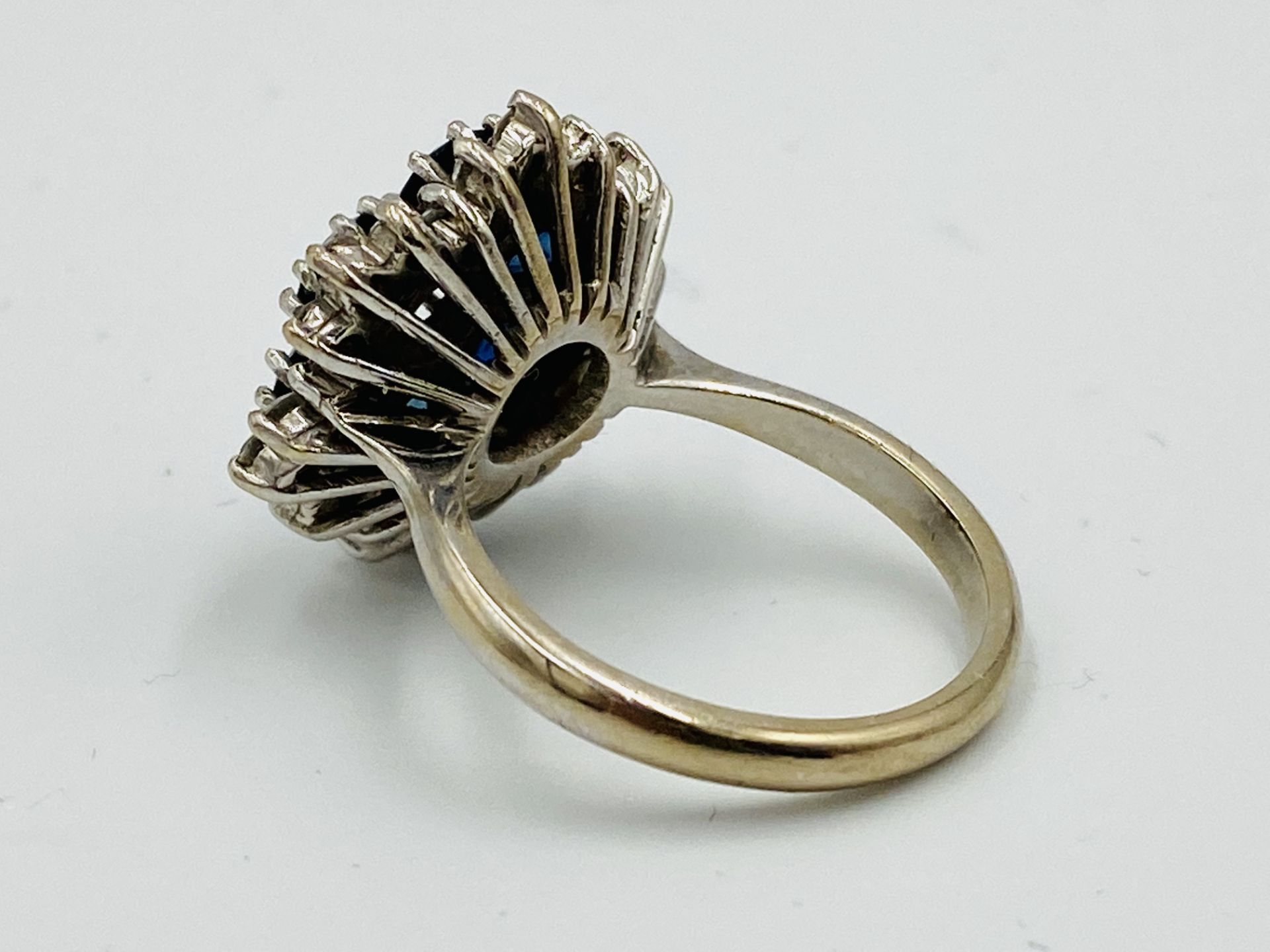 18ct gold, diamond and sapphire ring - Image 3 of 4