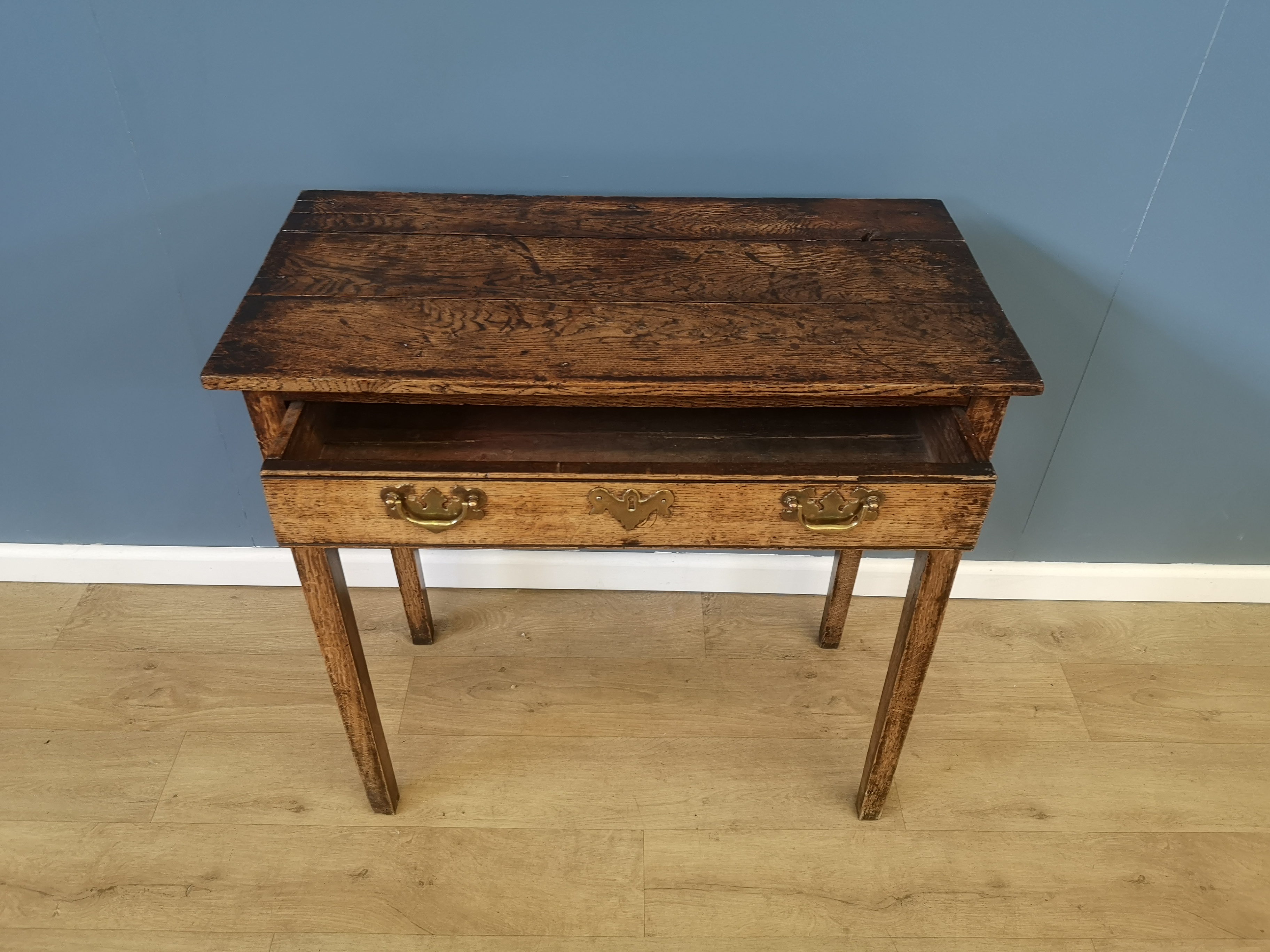 18th century oak side table - Image 4 of 6