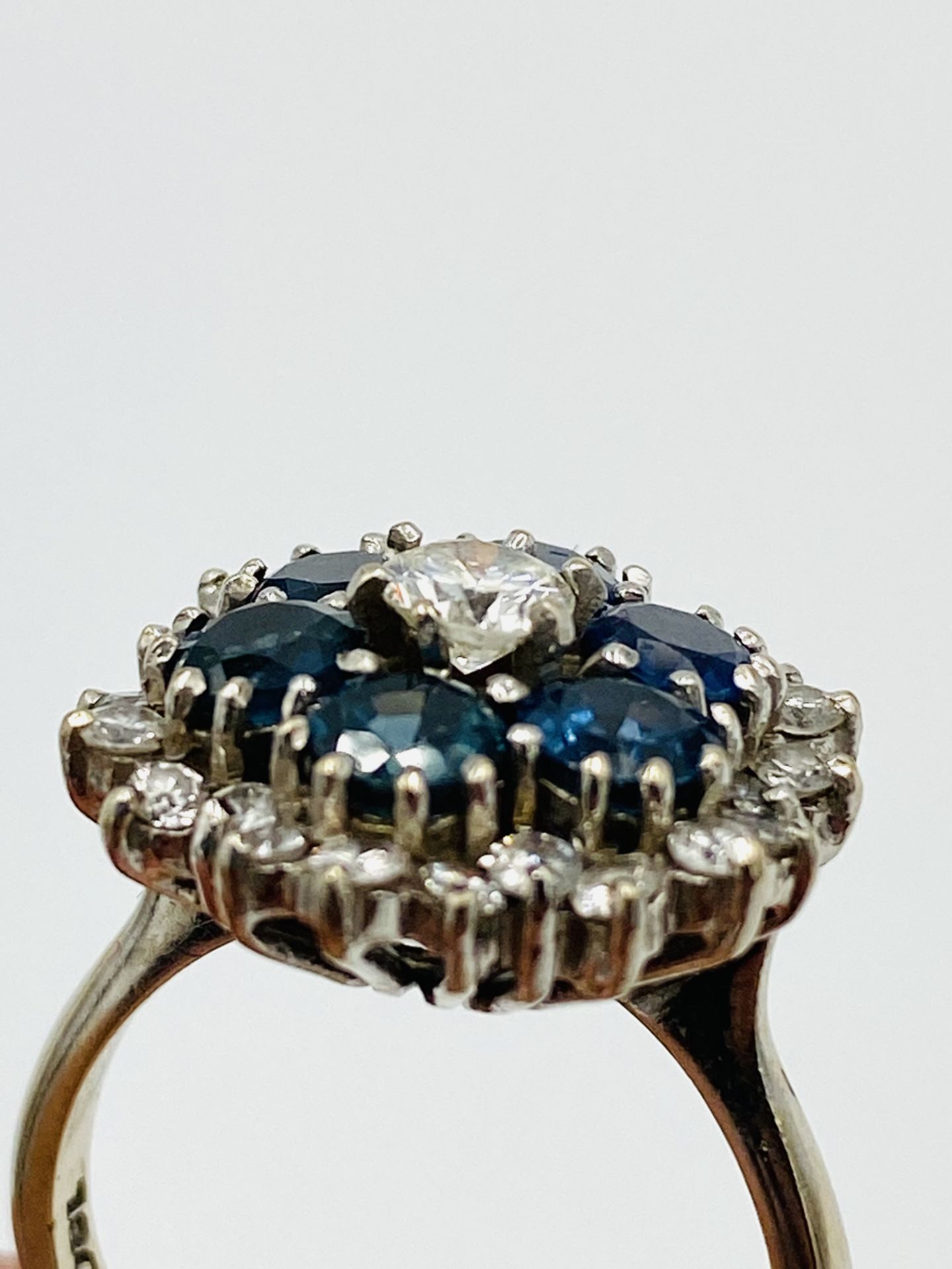 18ct gold, diamond and sapphire ring - Image 4 of 4