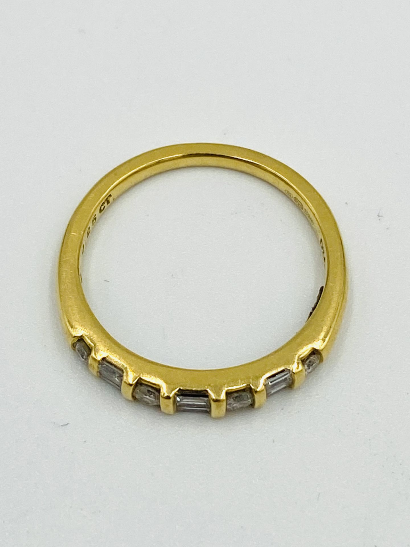 18ct gold and diamond ring - Image 2 of 4