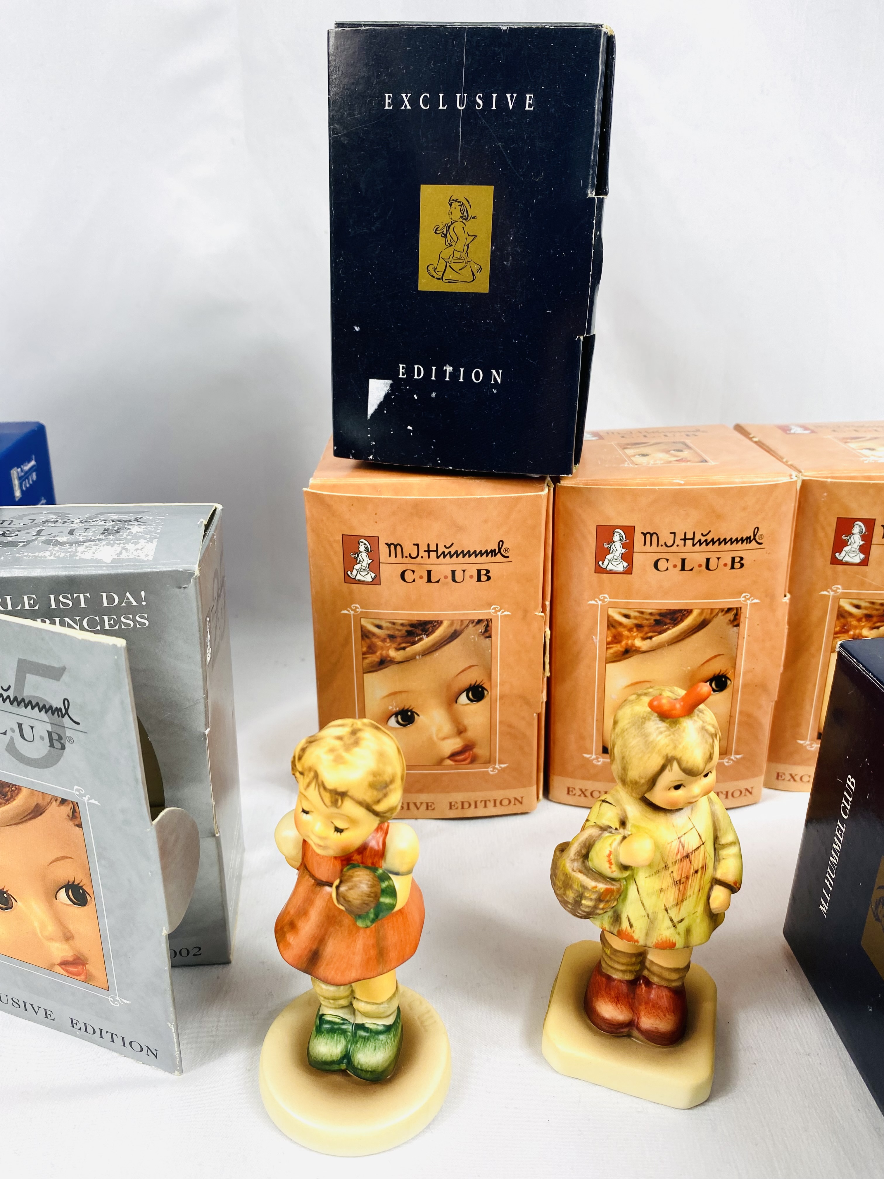 Eleven boxed Hummel figurines - Image 2 of 4