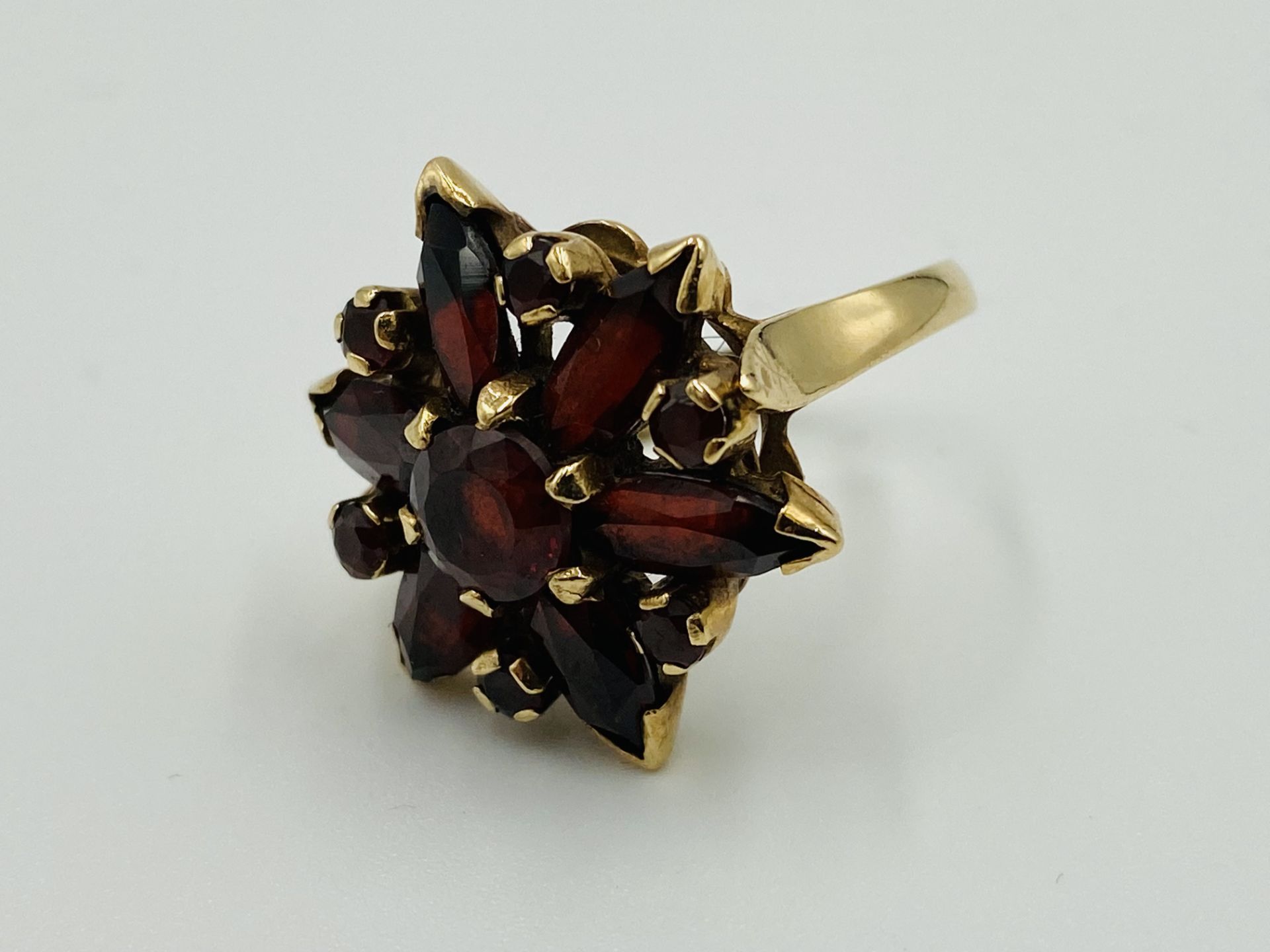 9ct gold ring - Image 5 of 5
