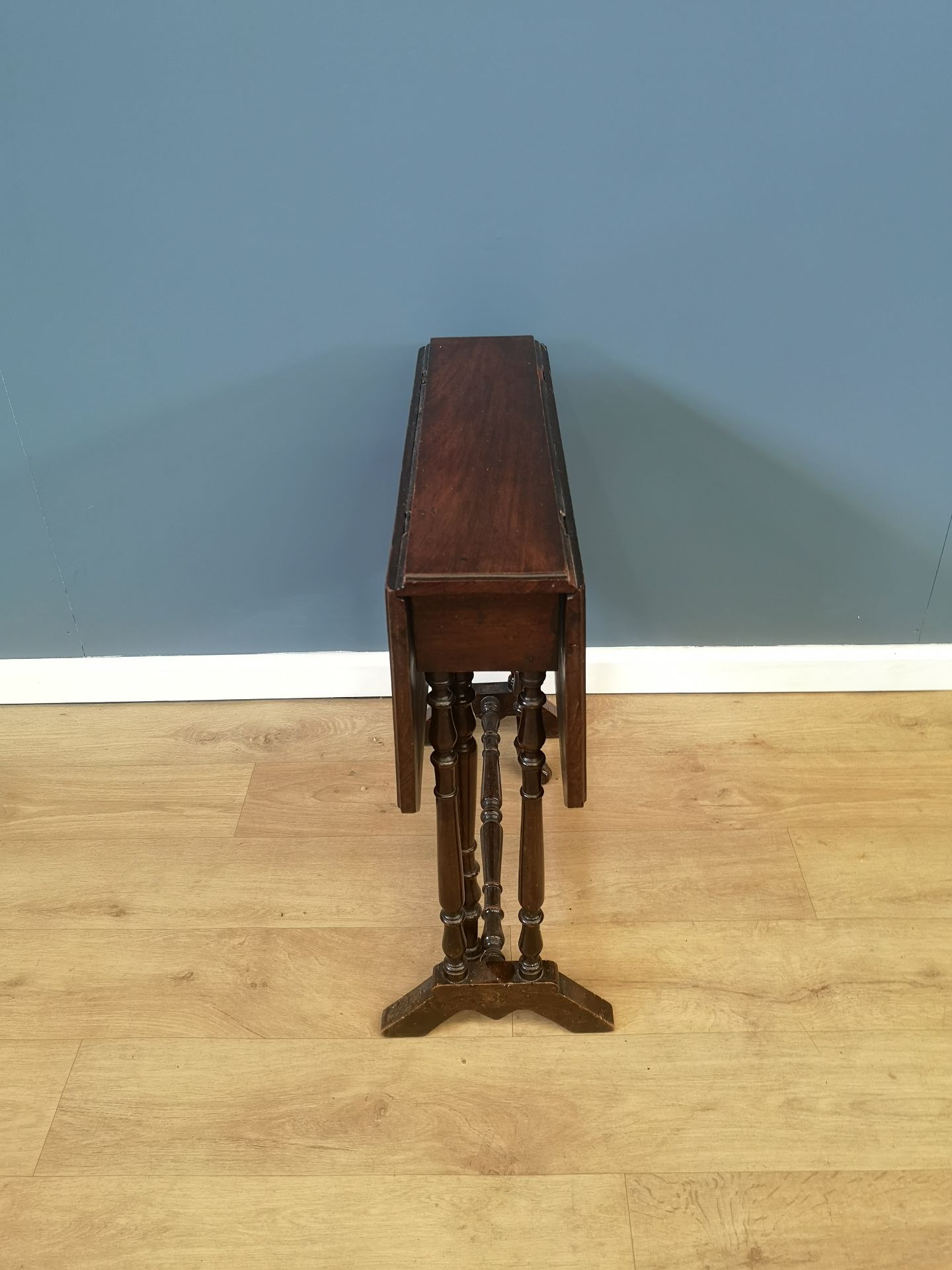 Mahogany gateleg table - Image 5 of 5