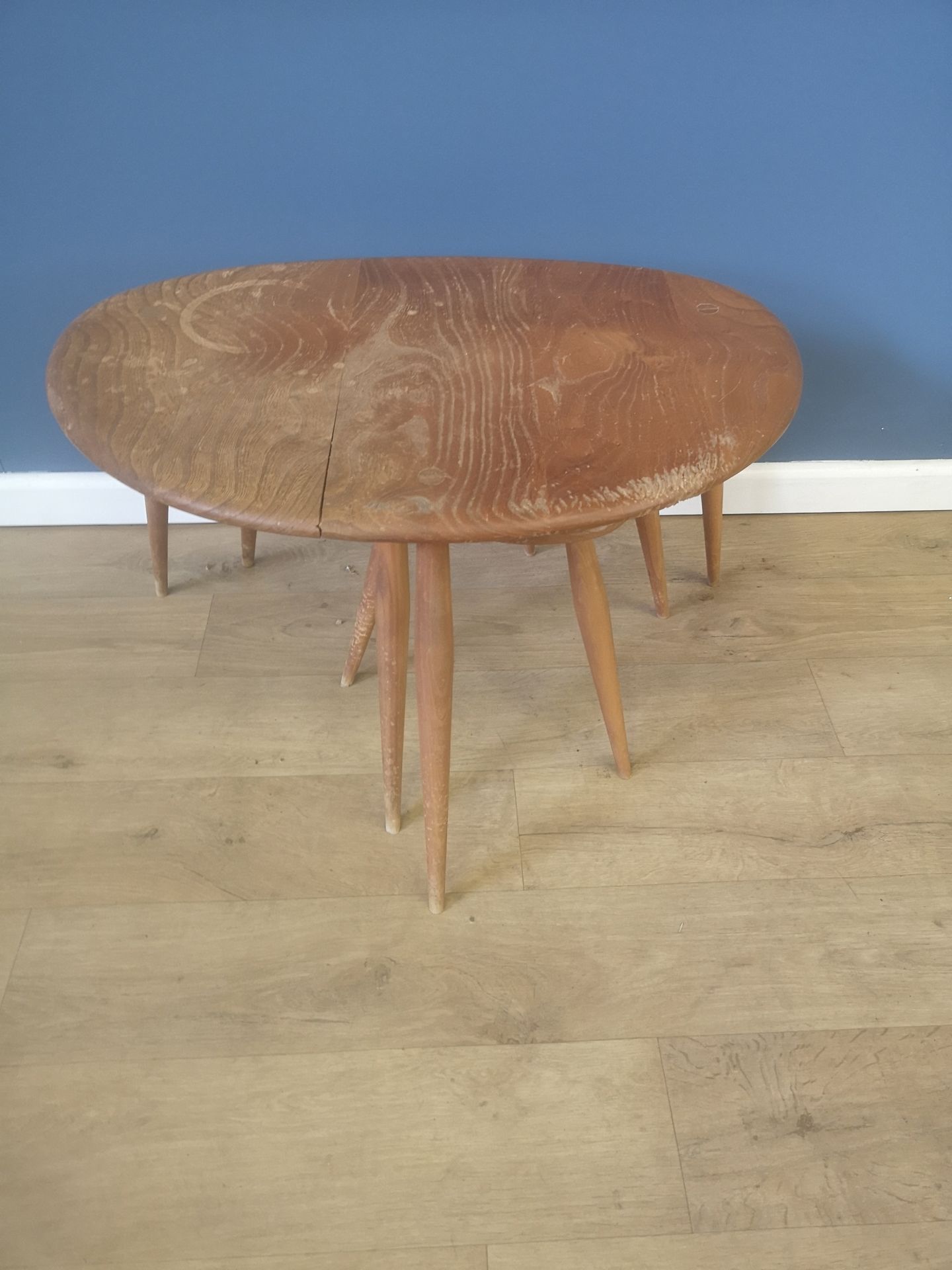 Nest of three Ercol pebble tables - Image 5 of 6