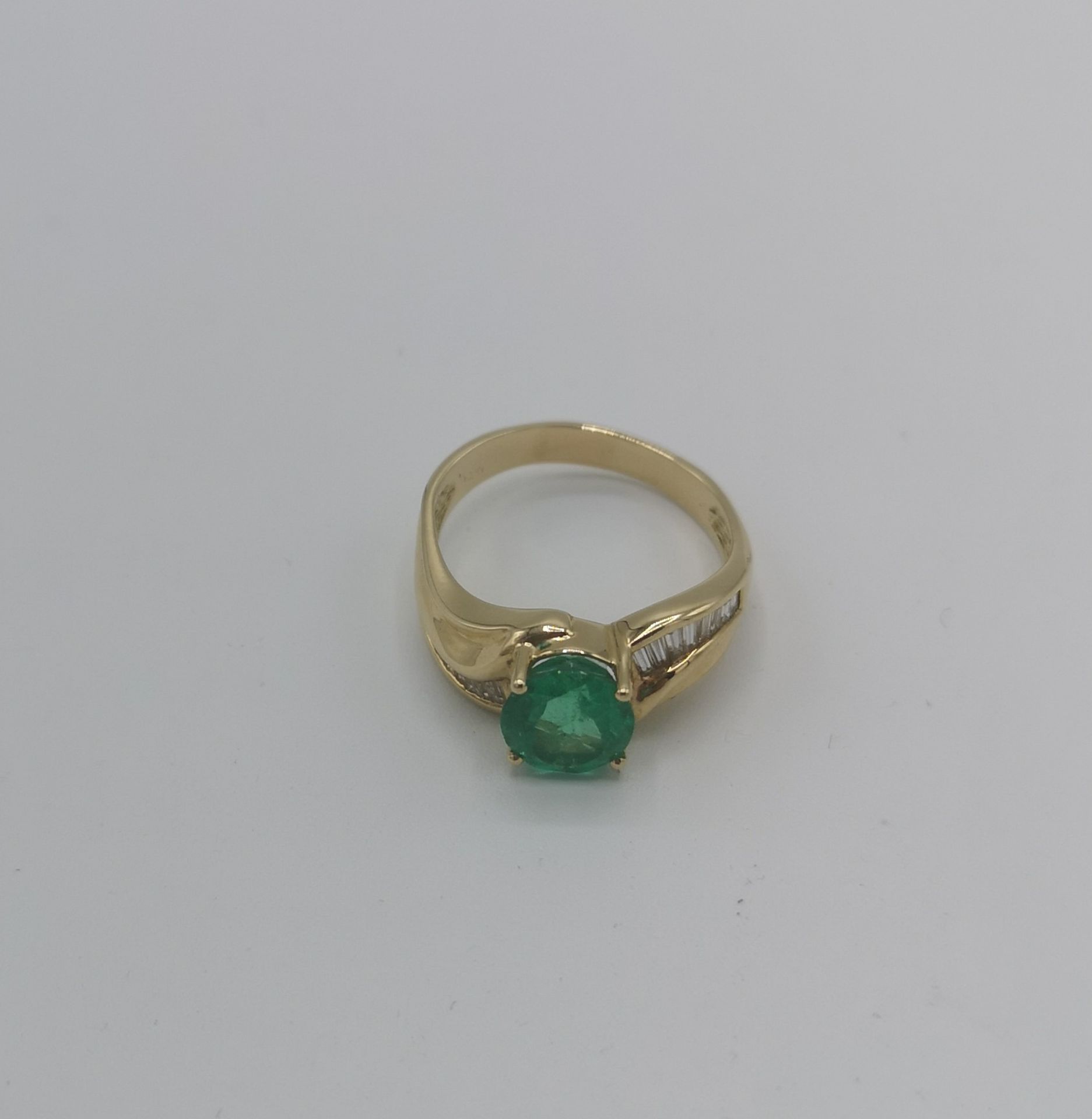 Emerald and diamond ring - Image 4 of 4