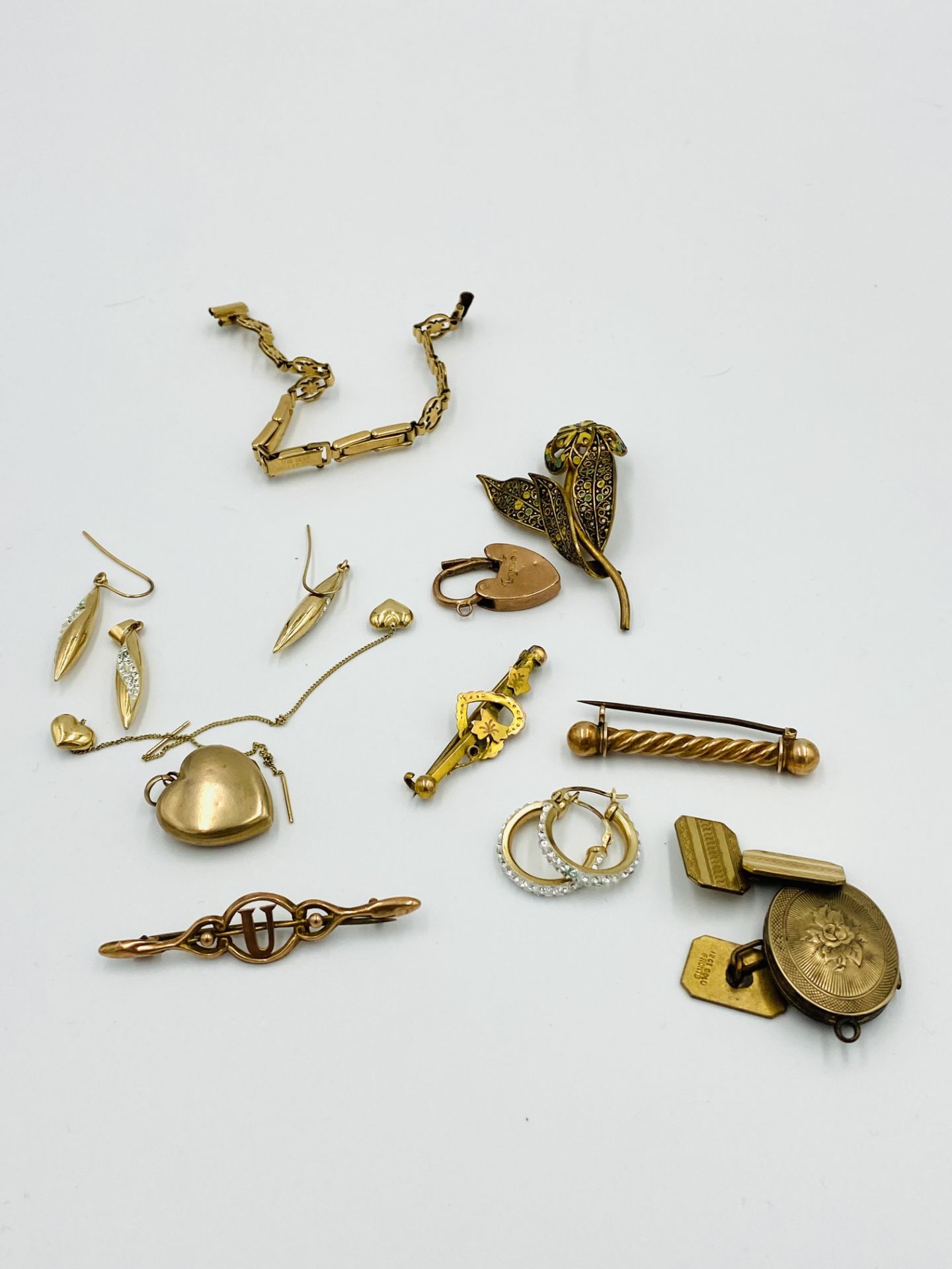 Quantity of 9ct gold and yellow metal items - Image 4 of 4