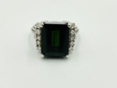 18ct white gold, tourmaline and diamond ring