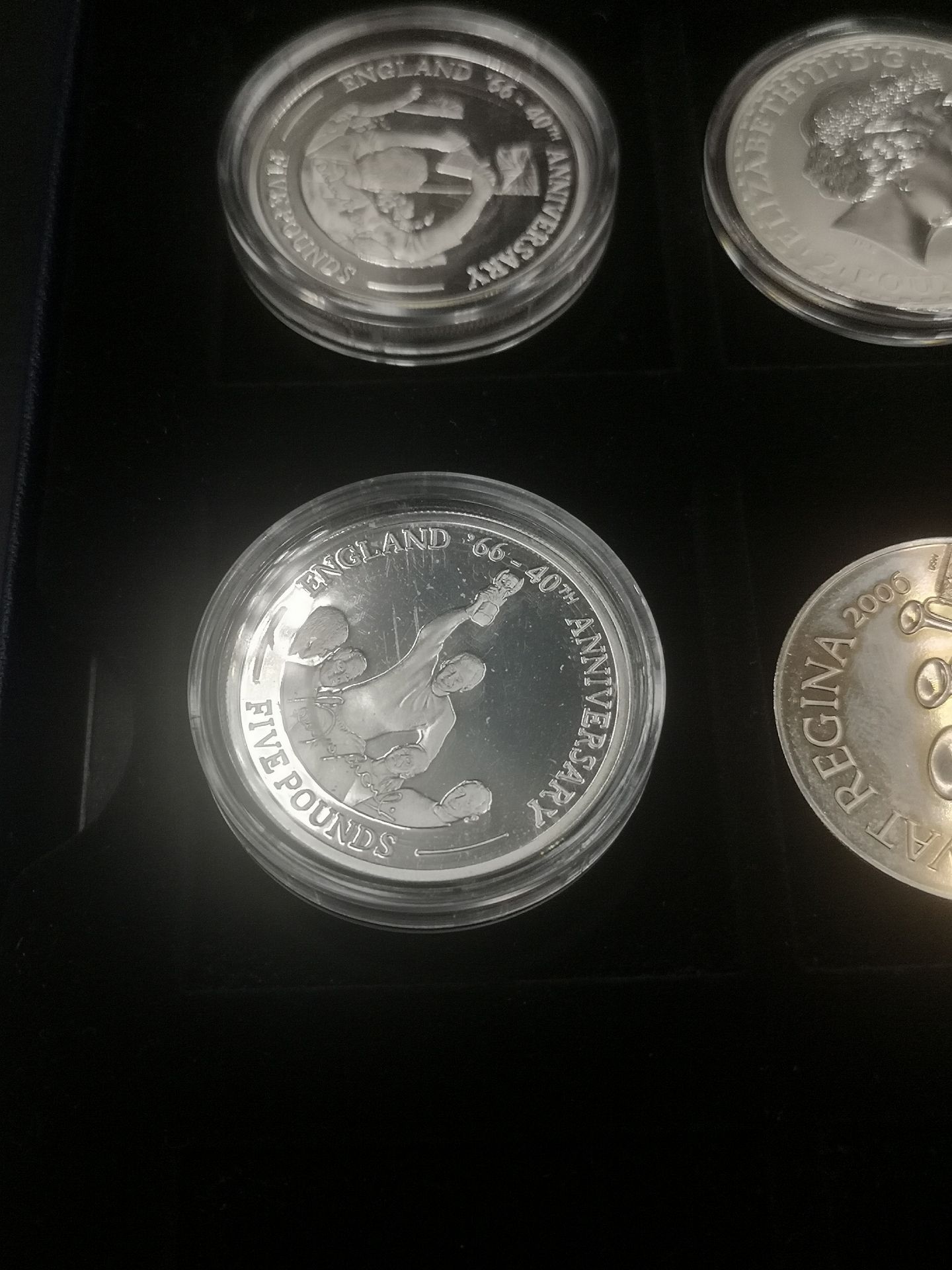 Siz silver proof £5 coins together with two silver 10 franc coins - Image 2 of 9