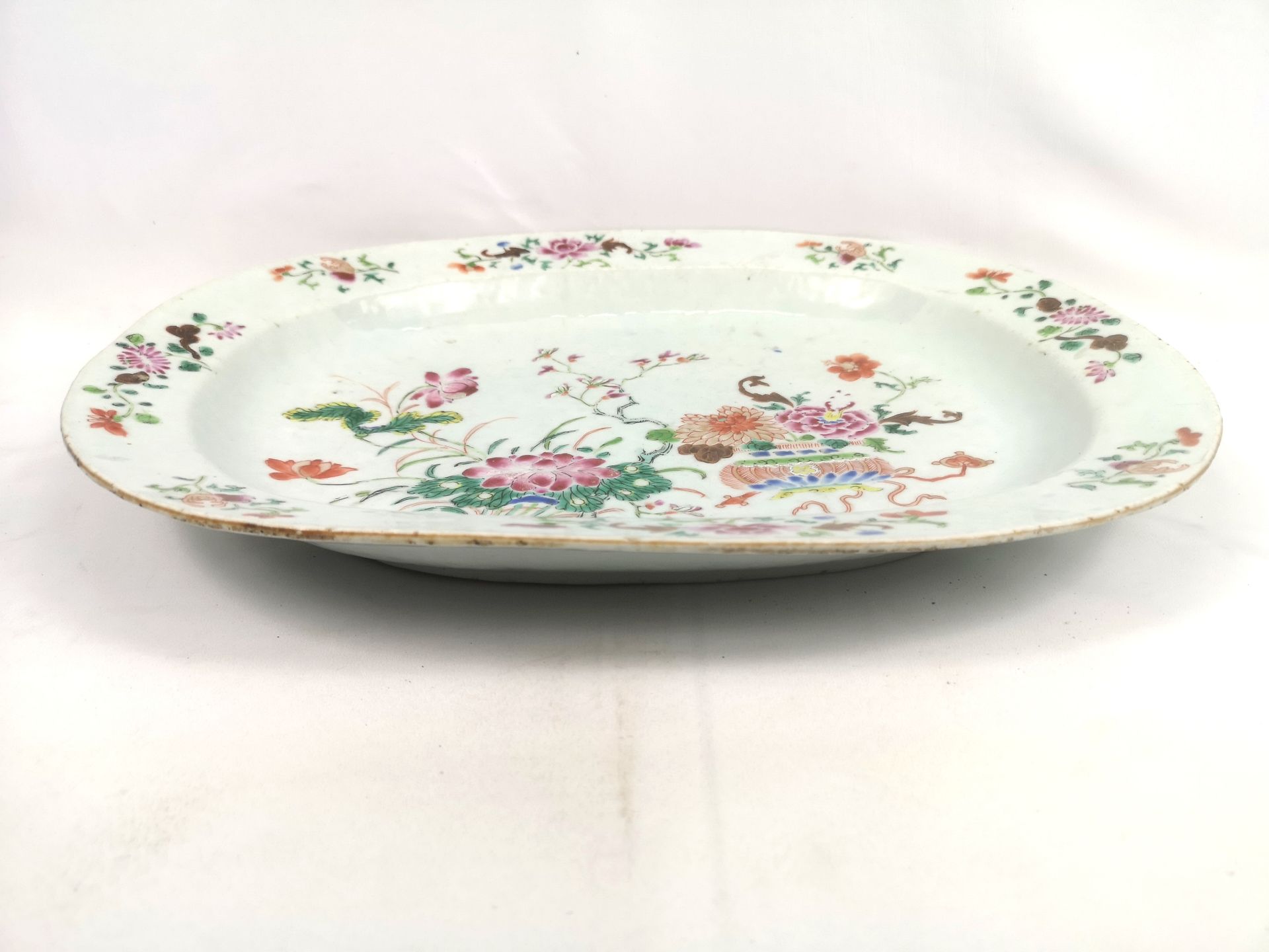 Chinese famille Rose dish - Image 2 of 4