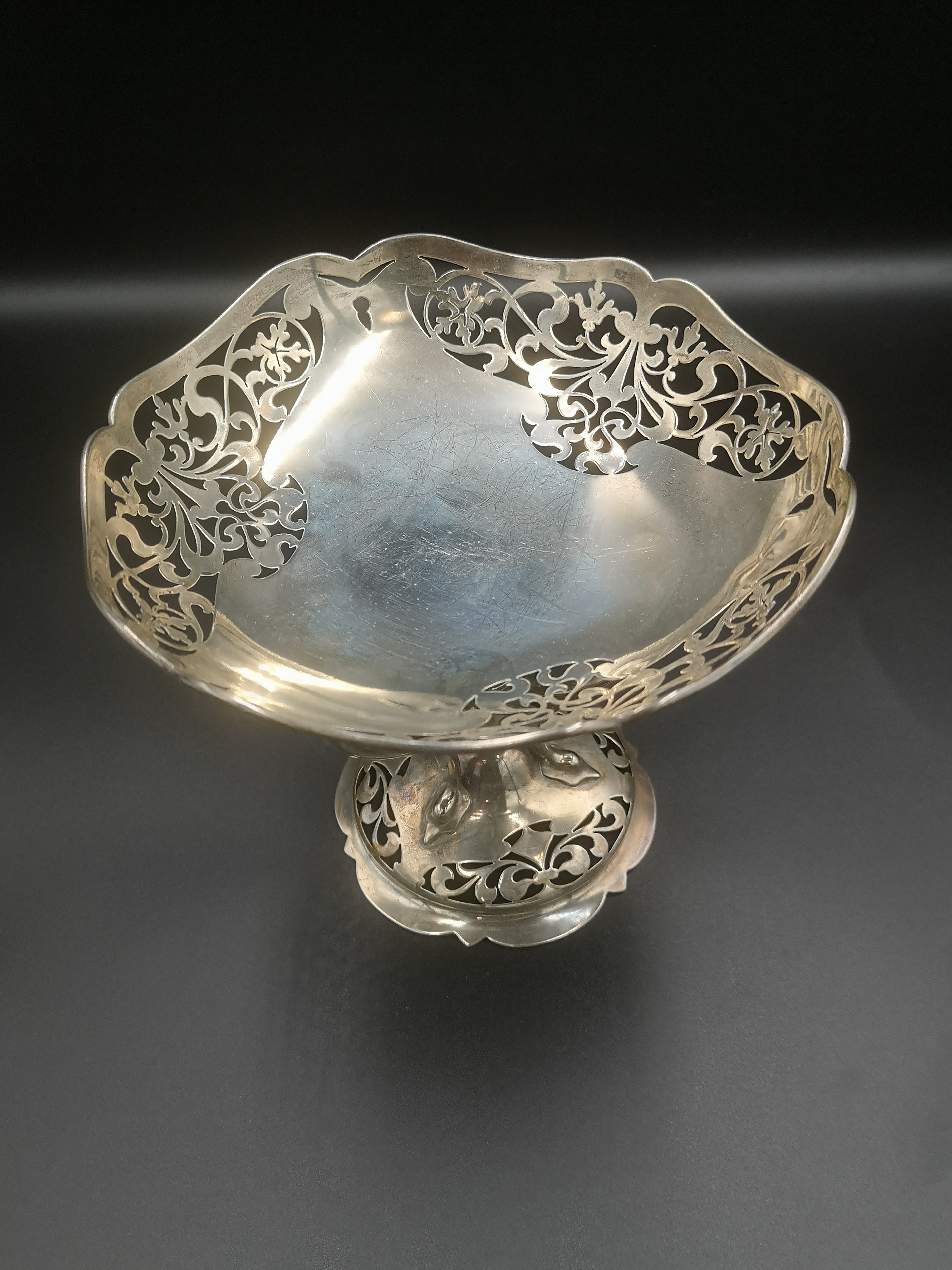 Pierced silver bowl - Image 2 of 5