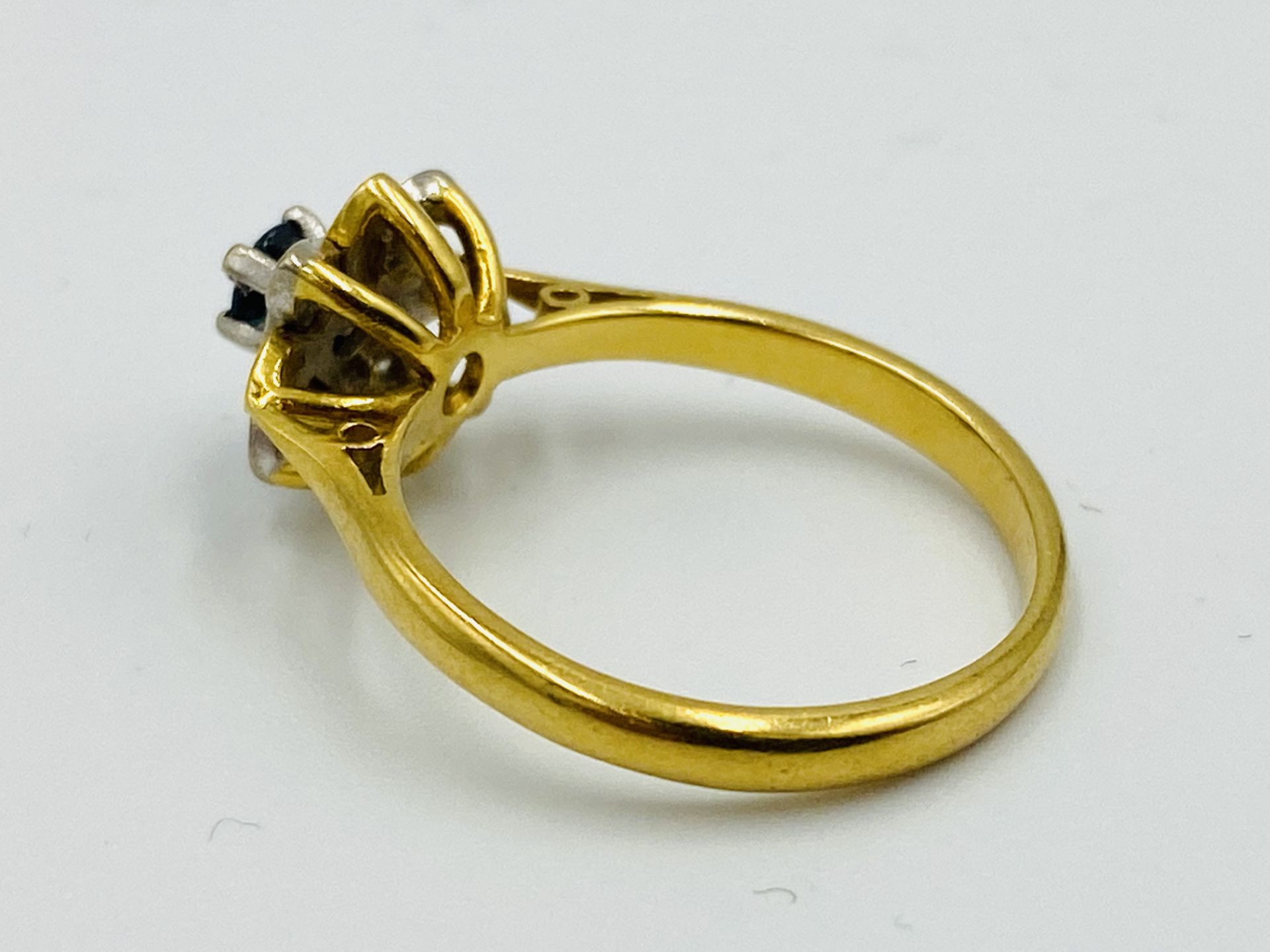 18ct gold, emerald and diamond ring - Image 3 of 4