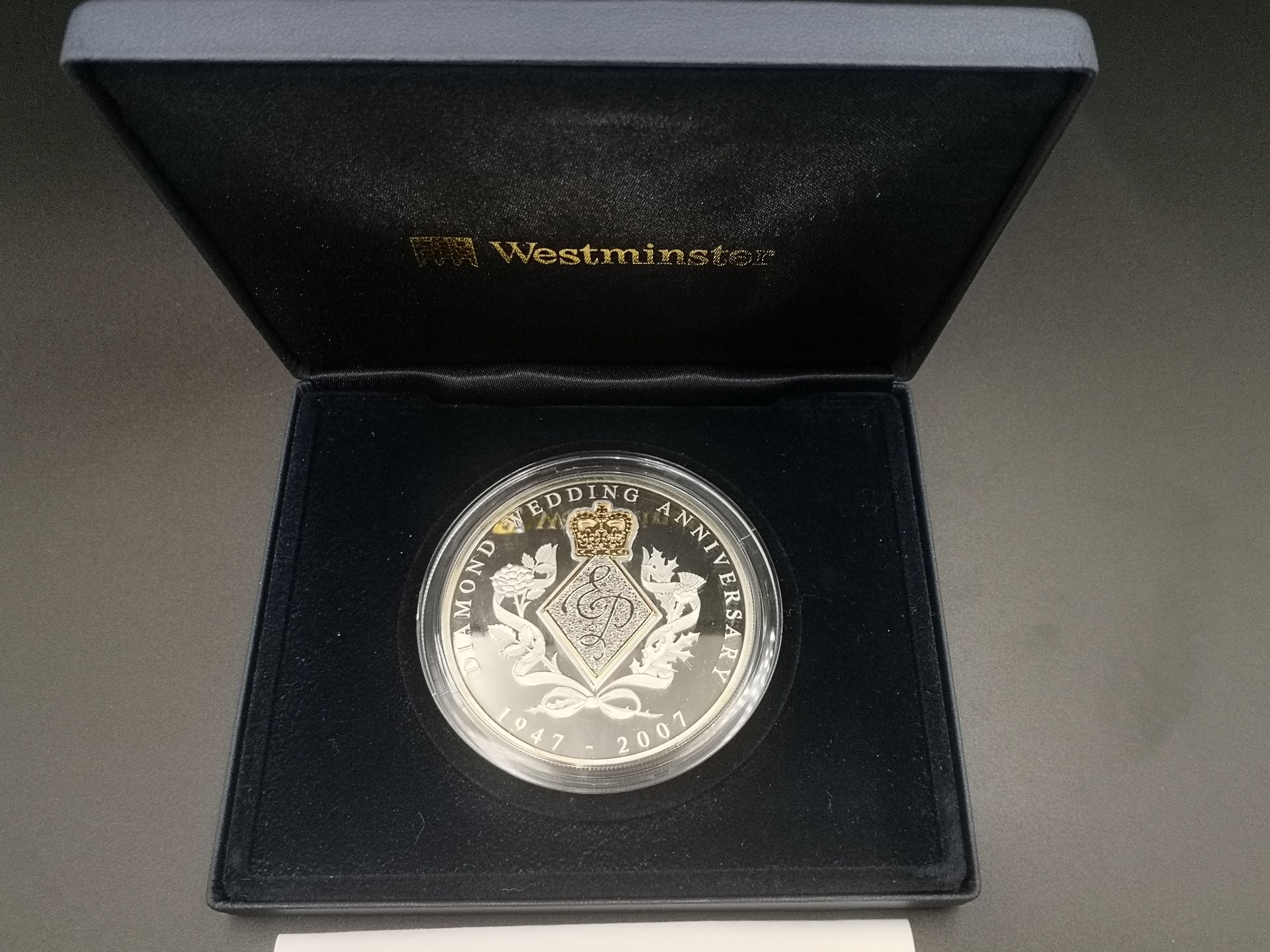Westminster Diamond Wedding silver commemorative coin - Image 2 of 4