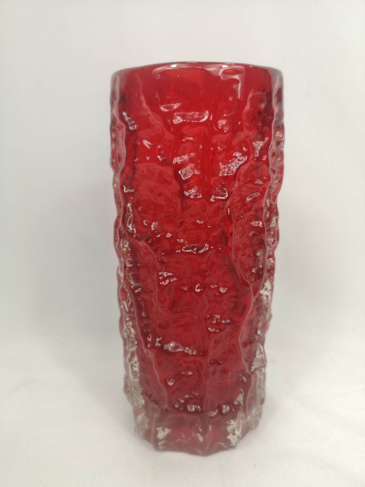 Whitefriars style red bark vase - Image 2 of 4