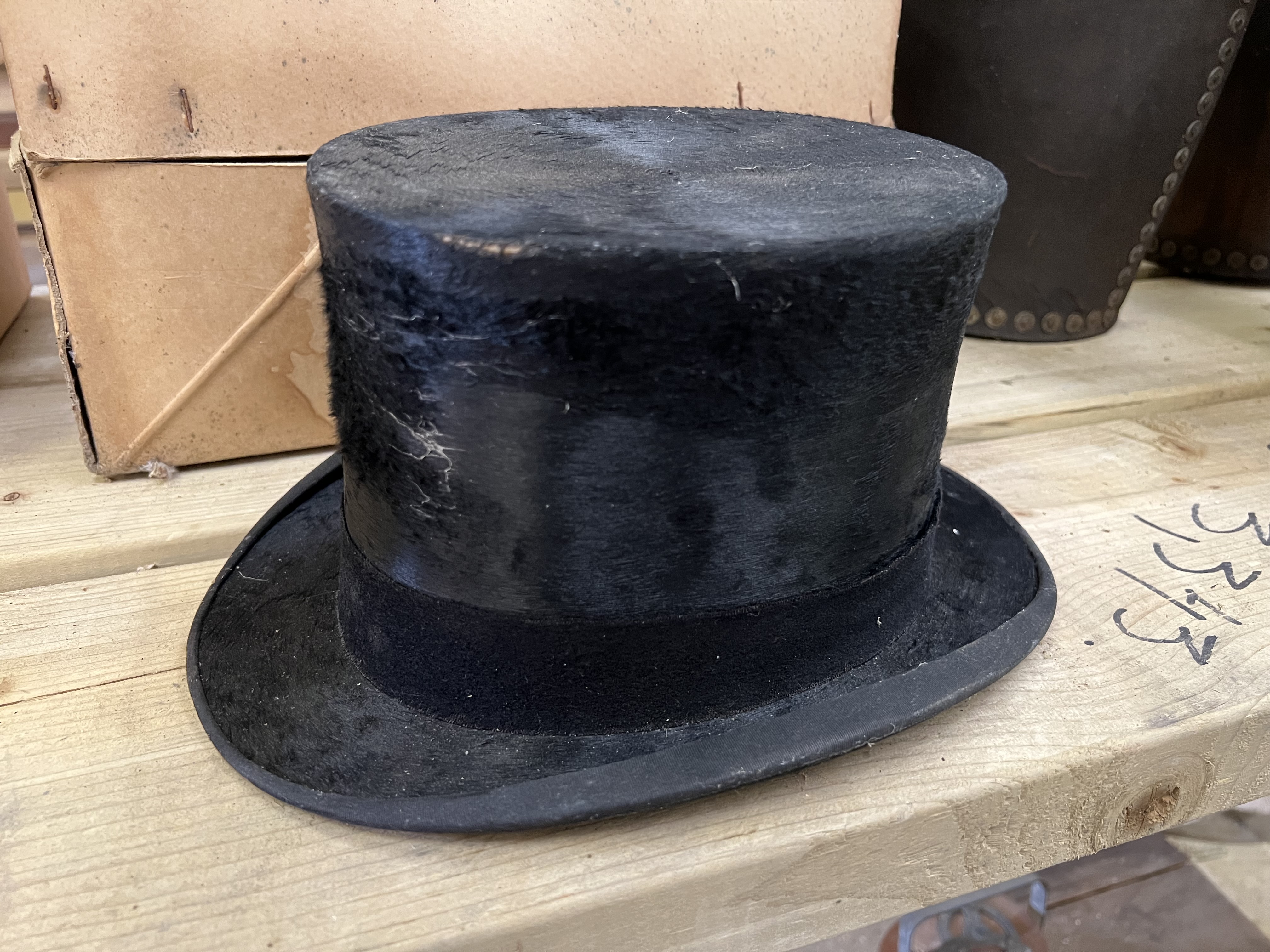Black silk top hat