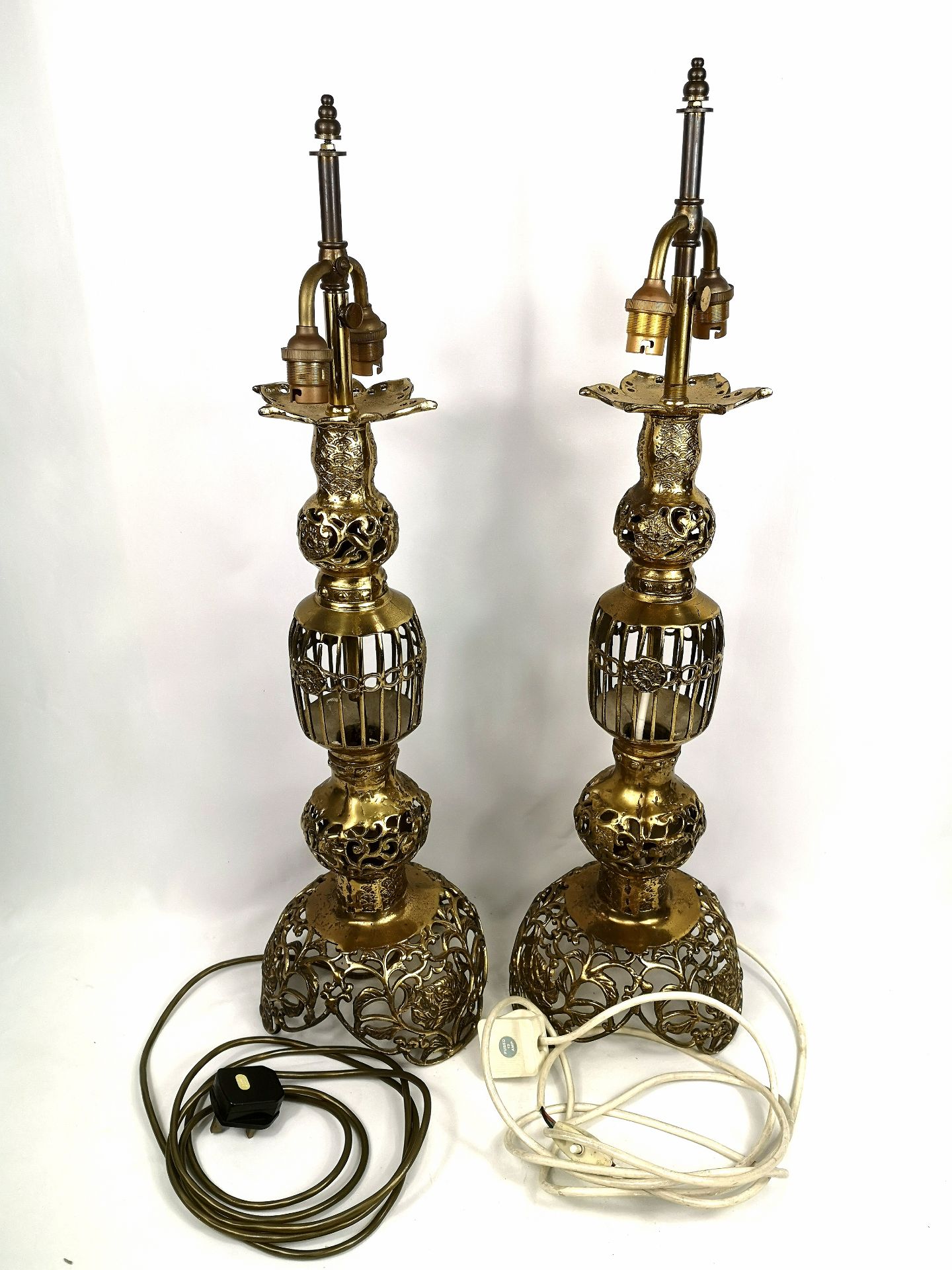 Pair of brass Middle Eastern style table lamps - Image 2 of 4