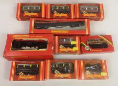 Quantity of boxed Hornby 00 gauge wagons and carriages