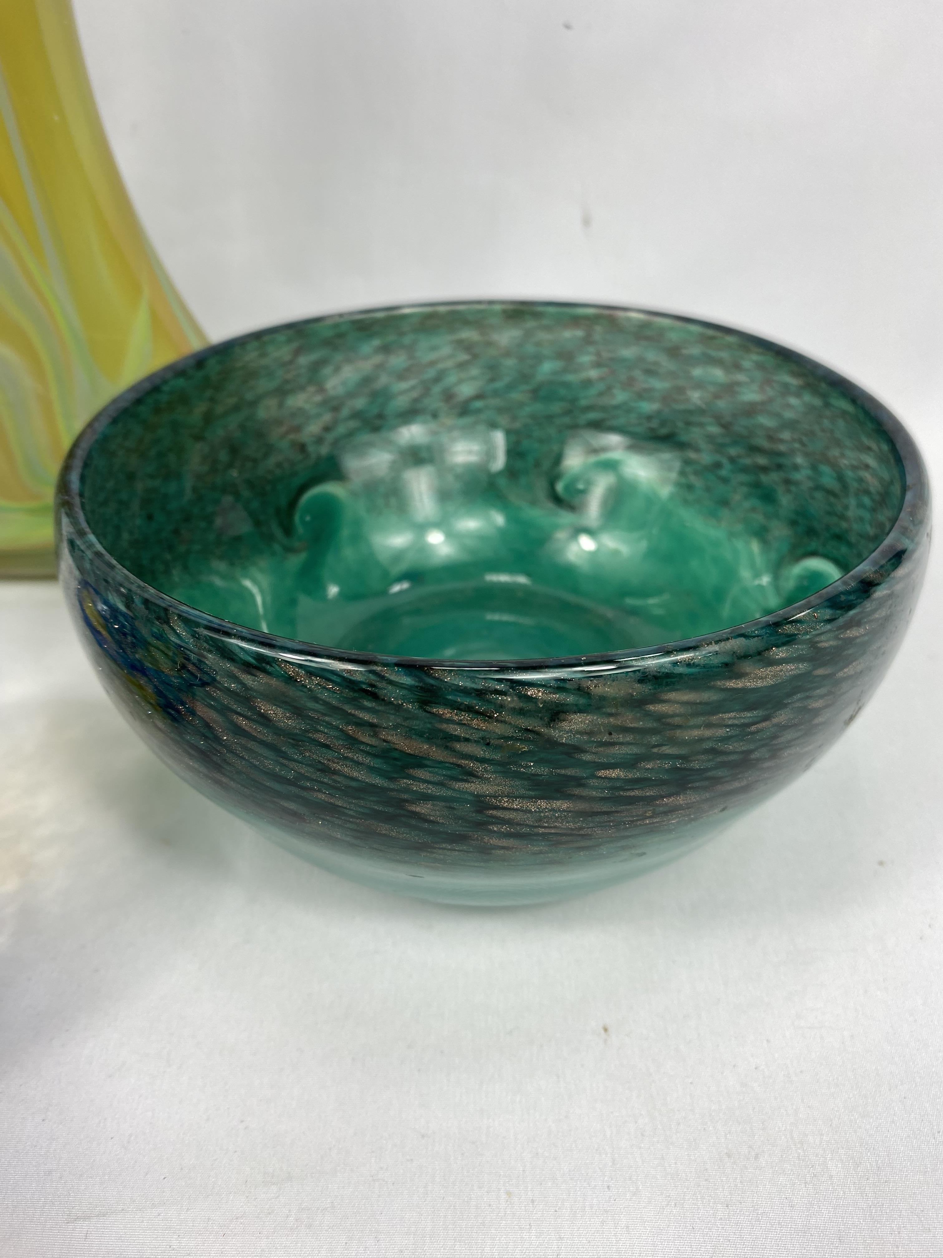 Collection of six items of art glass - Image 7 of 7