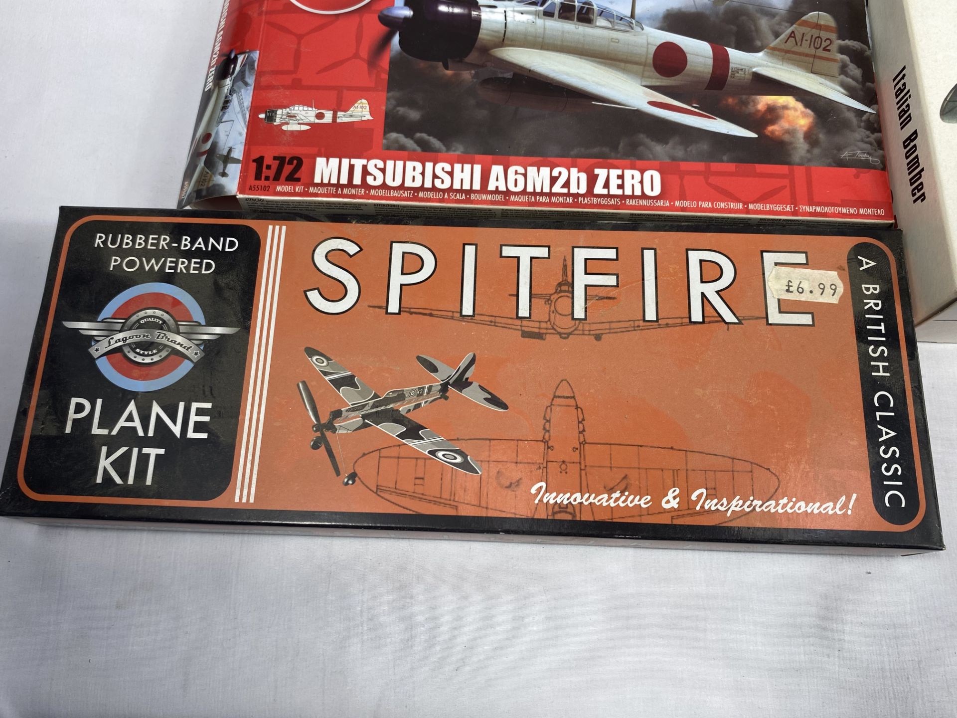 Seven model kits to include Airfix - Image 4 of 8