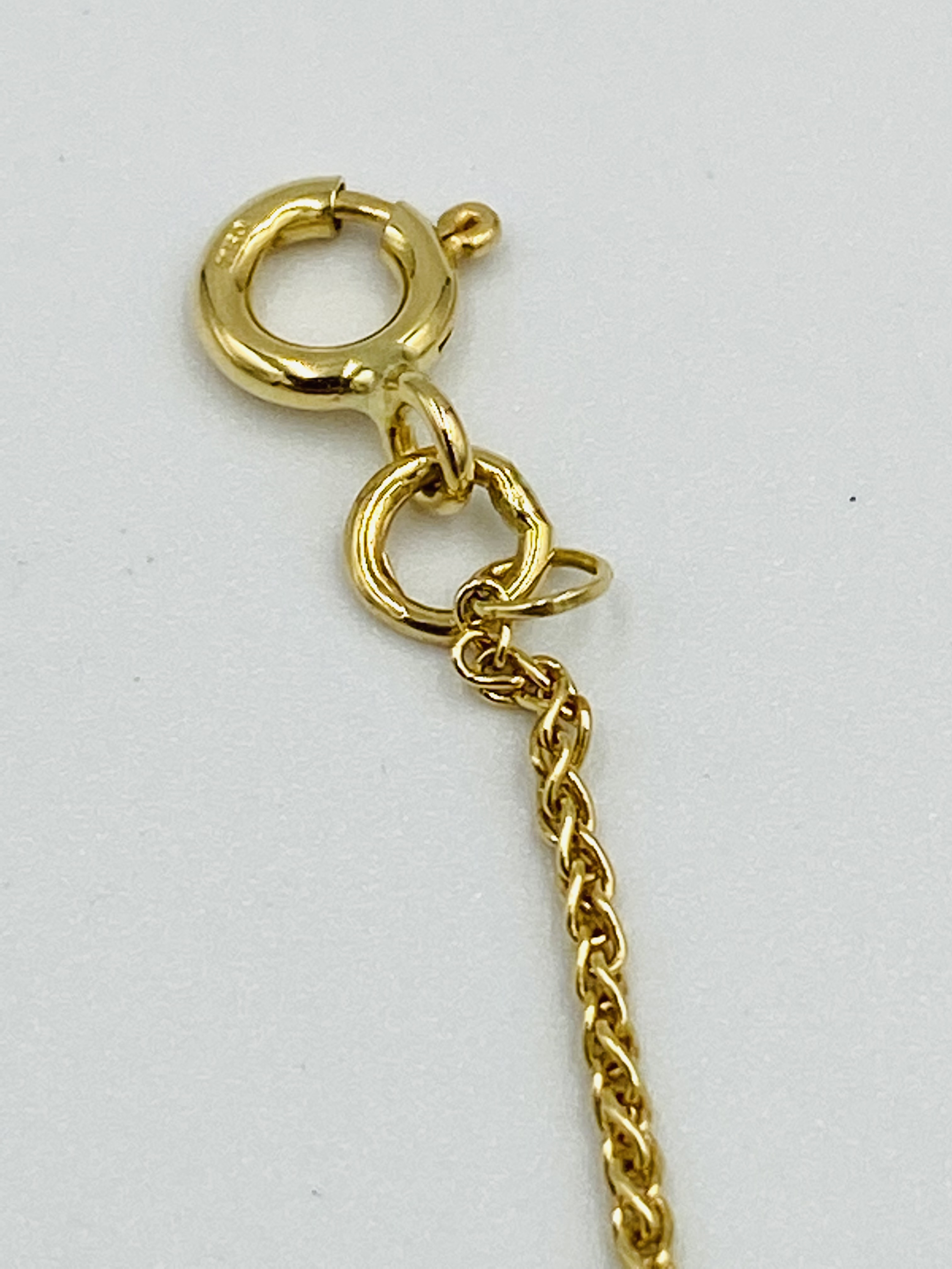 18ct gold fine chain - Image 2 of 4