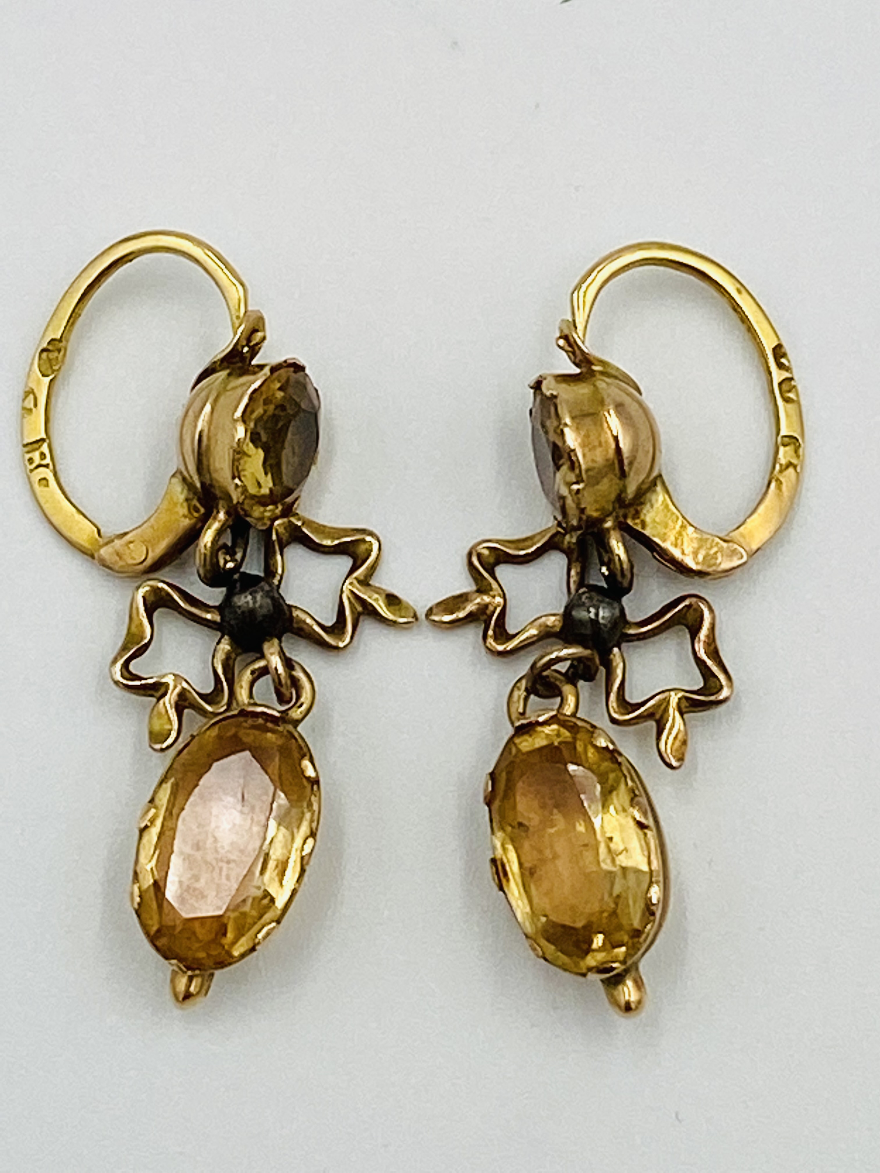 19ct century 18ct gold and topaz drop earrings - Image 4 of 9