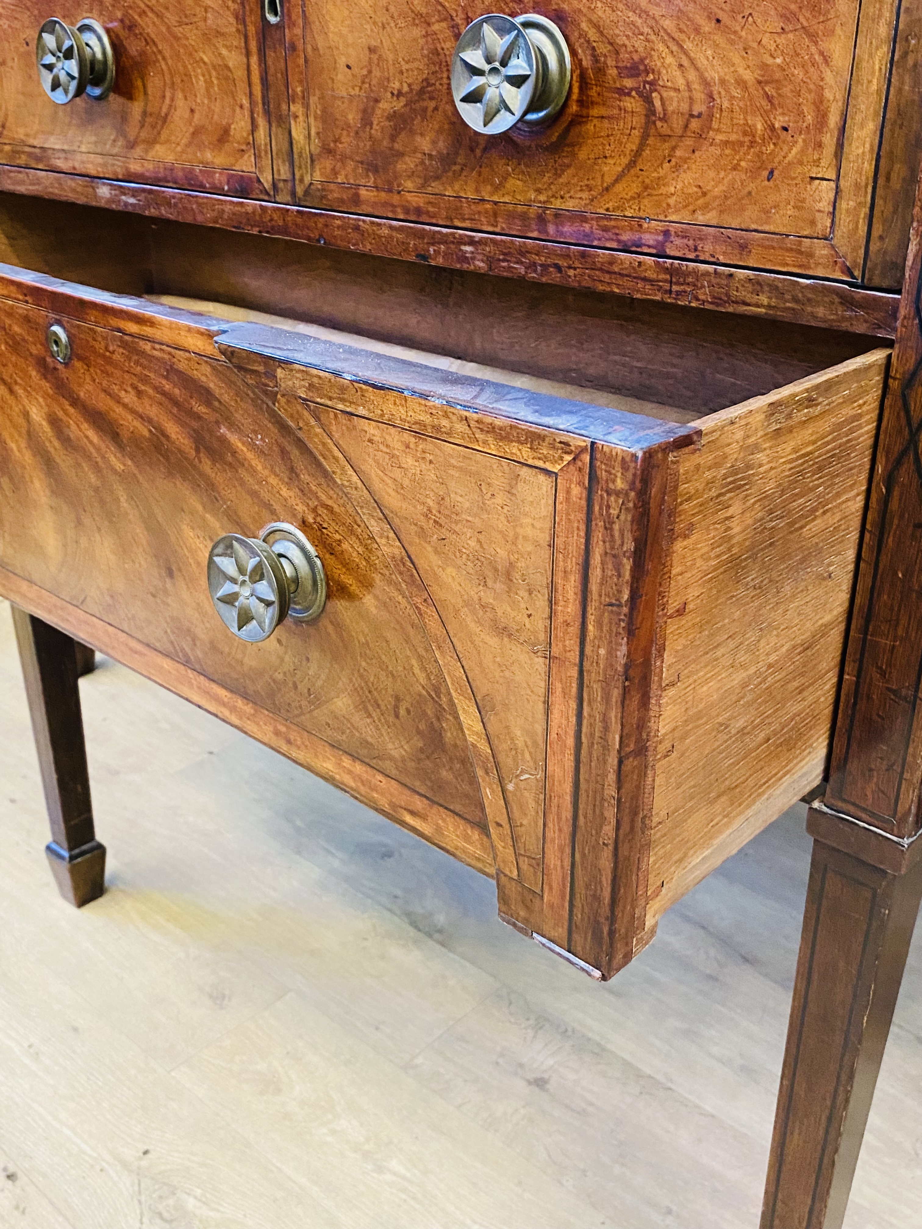 19th century bow fronted sideboard - Image 7 of 7