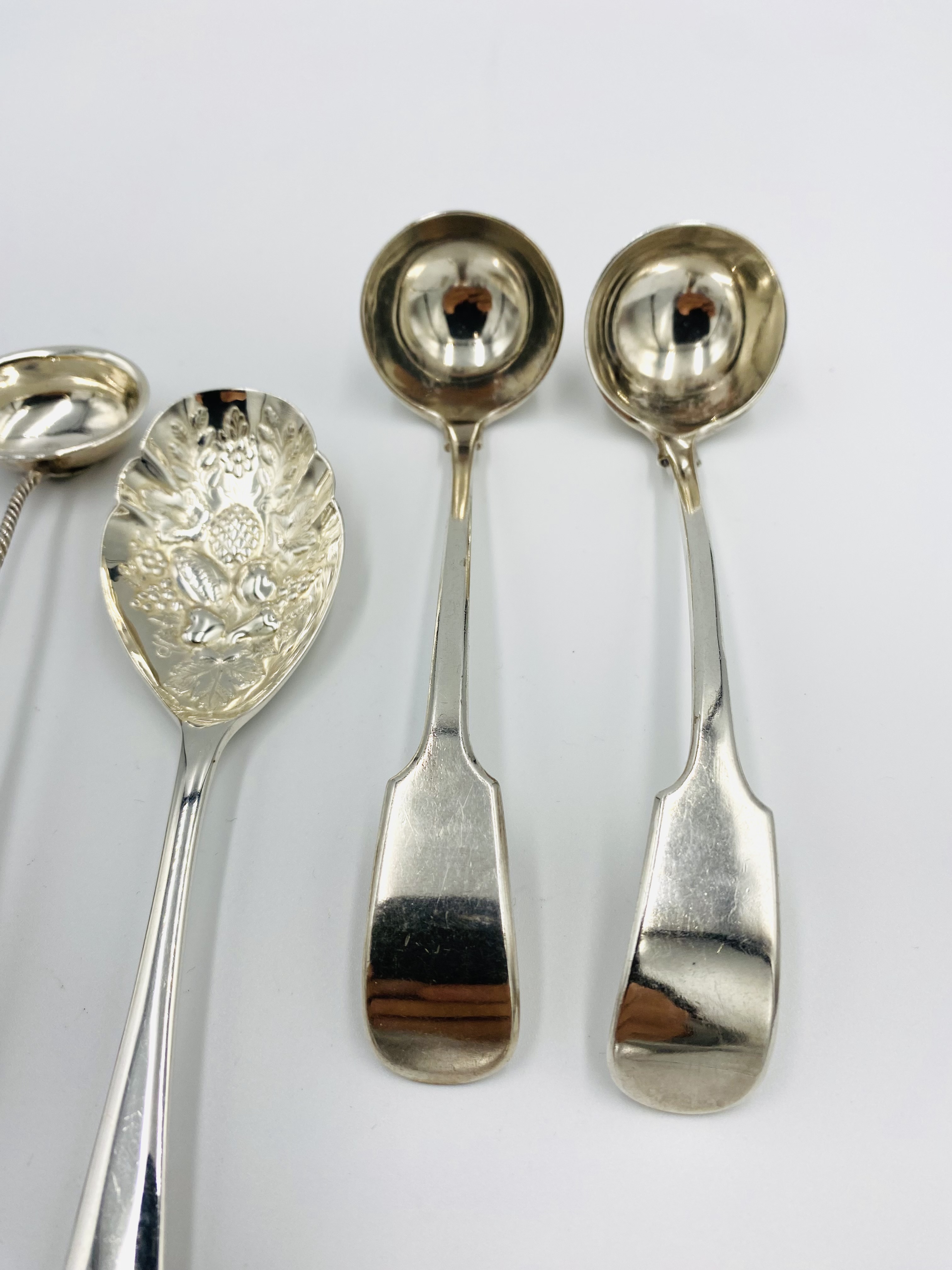 Georgian silver sugar sifter ladle and other items - Image 3 of 5