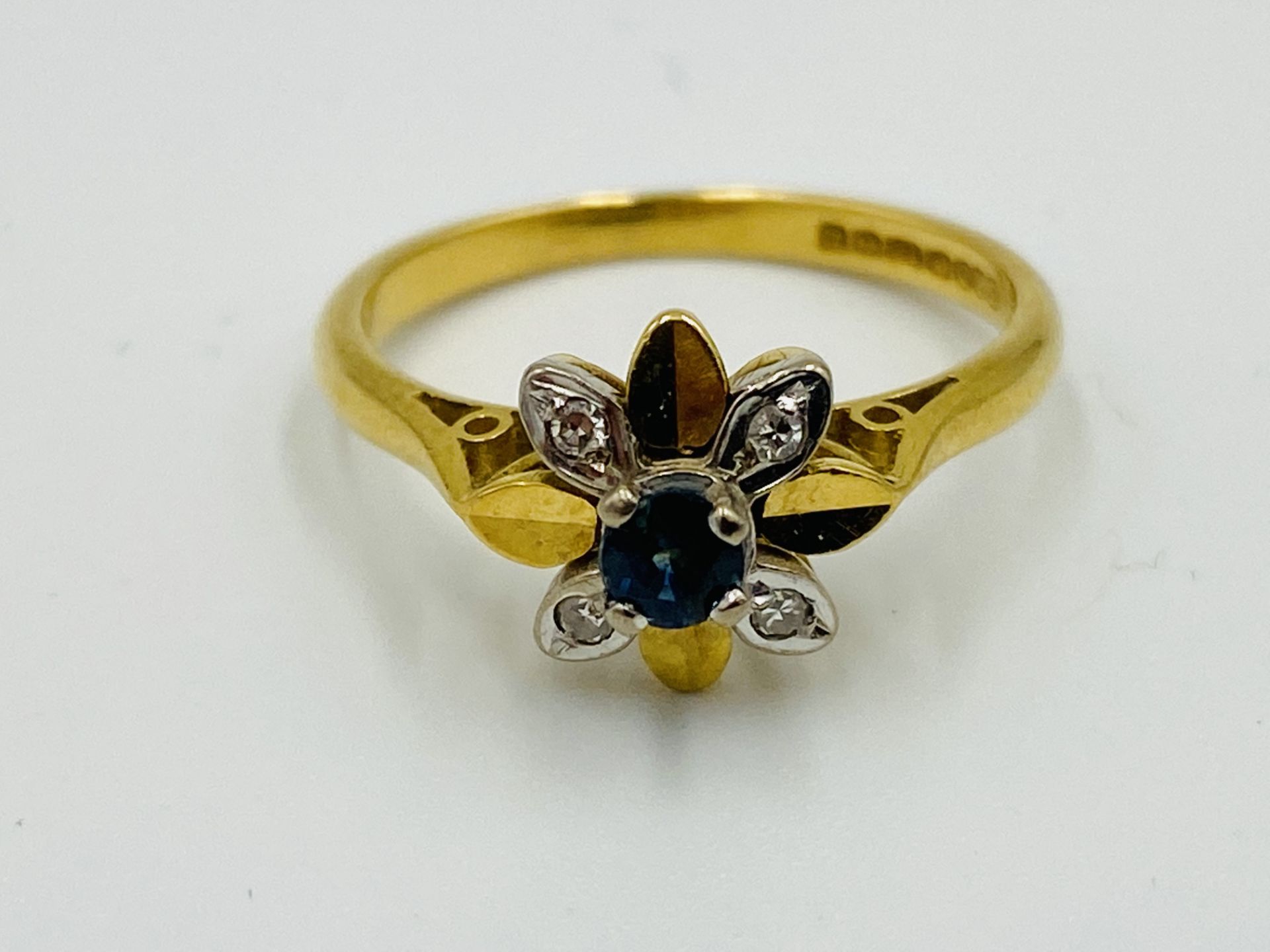 18ct gold, sapphire and diamond ring