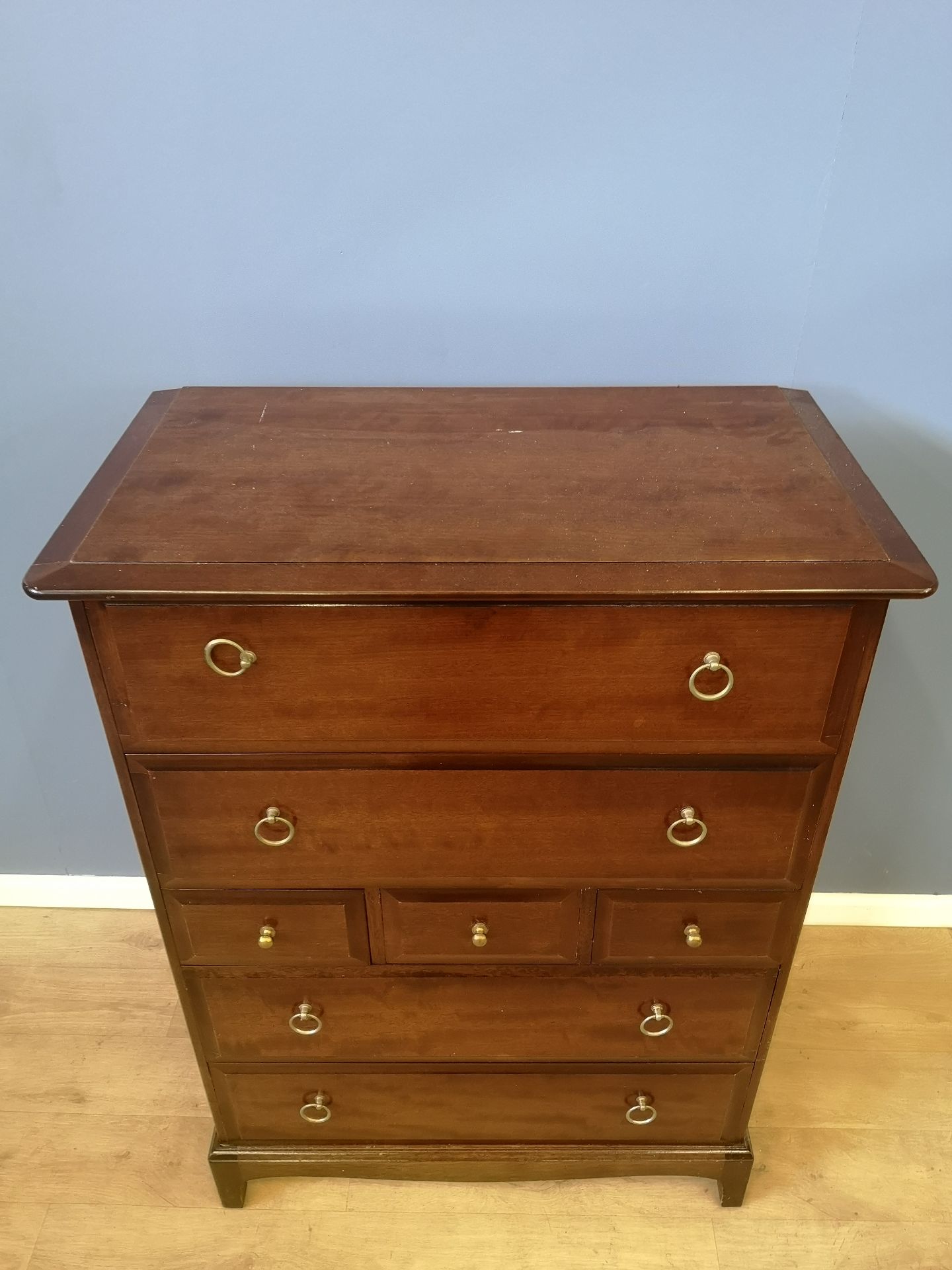 Stag chest of drawers - Image 2 of 6