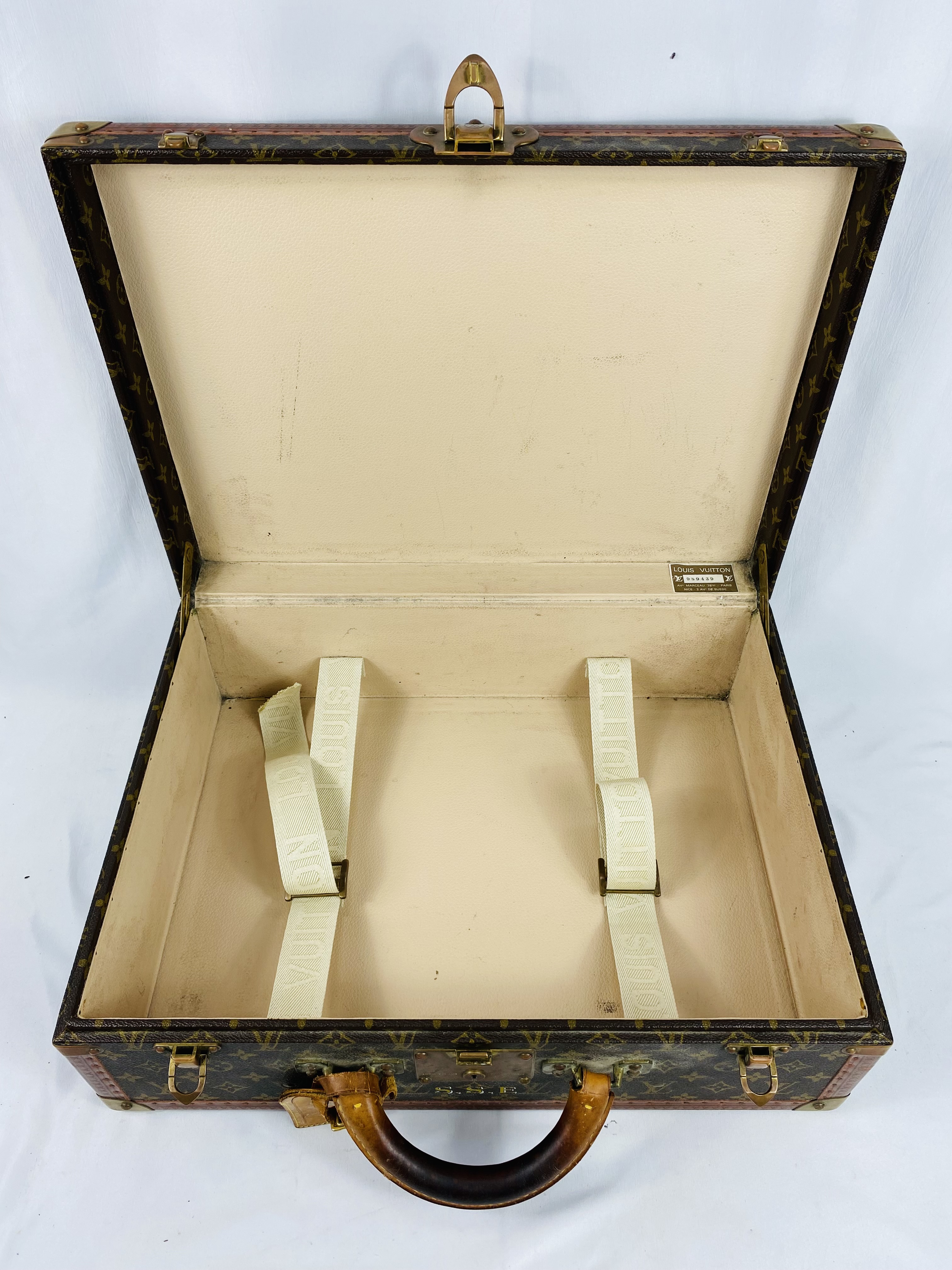 Louis Vuitton suitcase with protective cover - Image 6 of 10