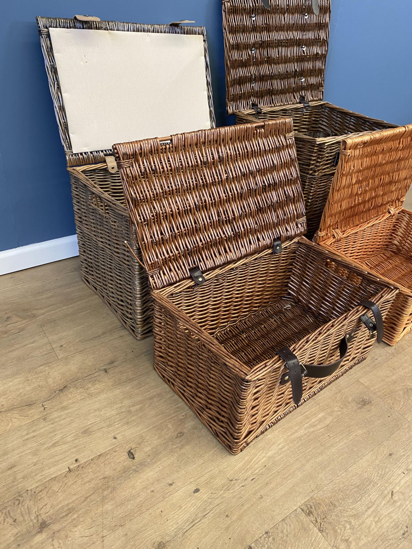 Quantity of wicker baskets - Image 4 of 5