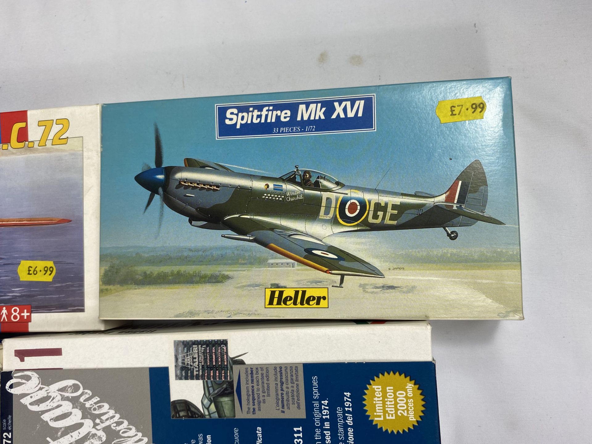 Seven model kits to include Airfix - Image 8 of 8