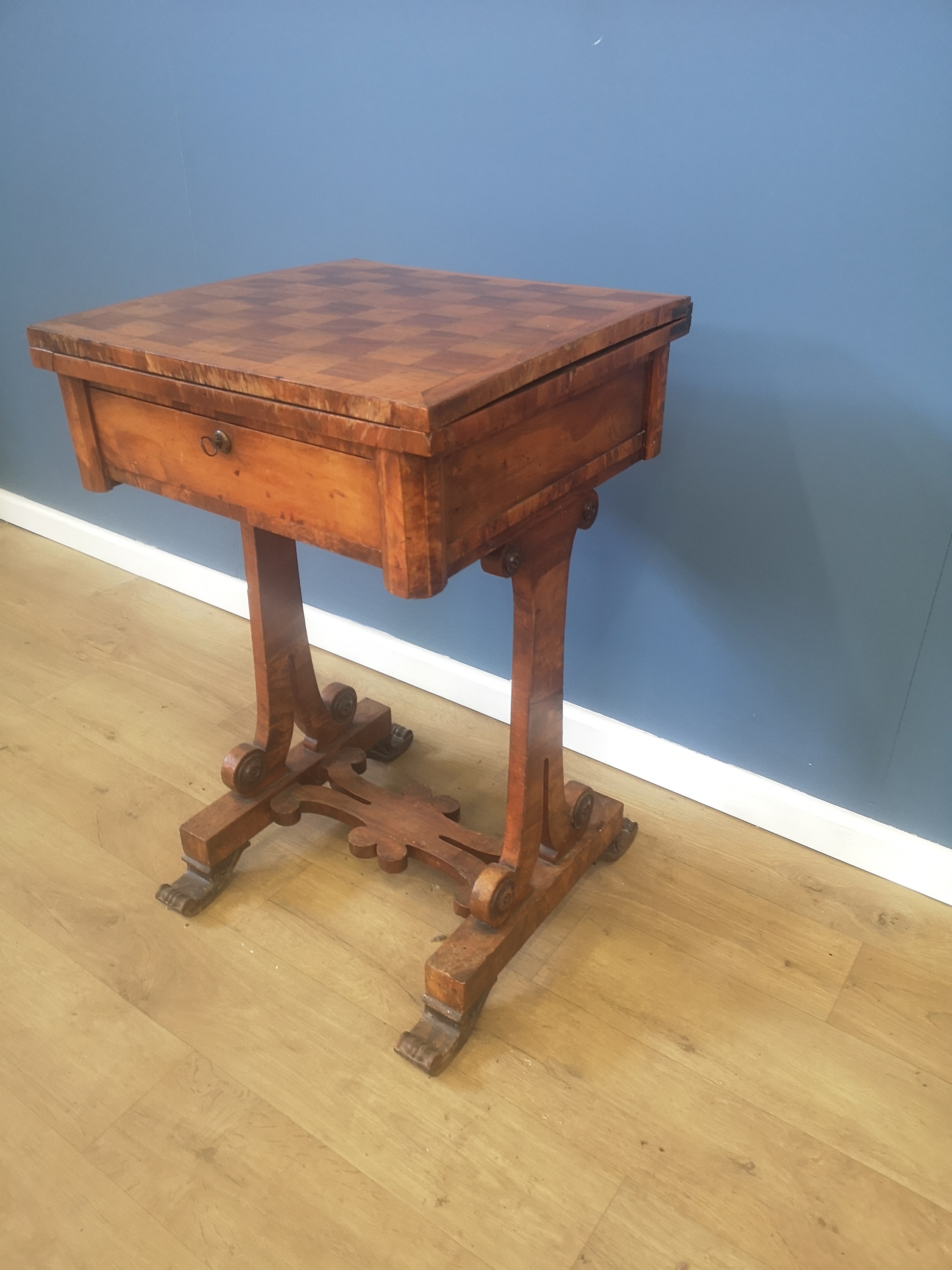 Mahogany lift top games table - Image 3 of 6